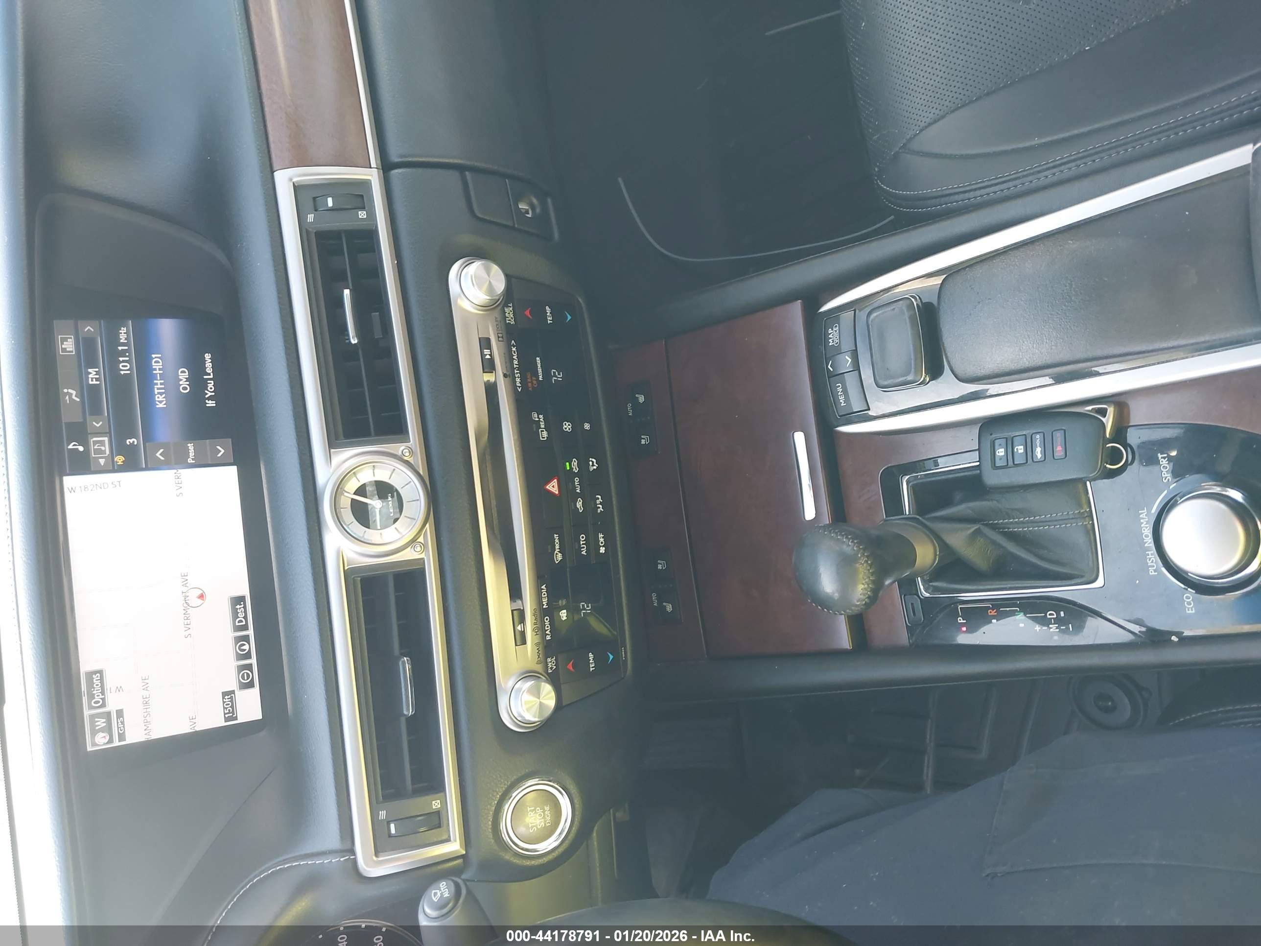 LEXUS GS image 11