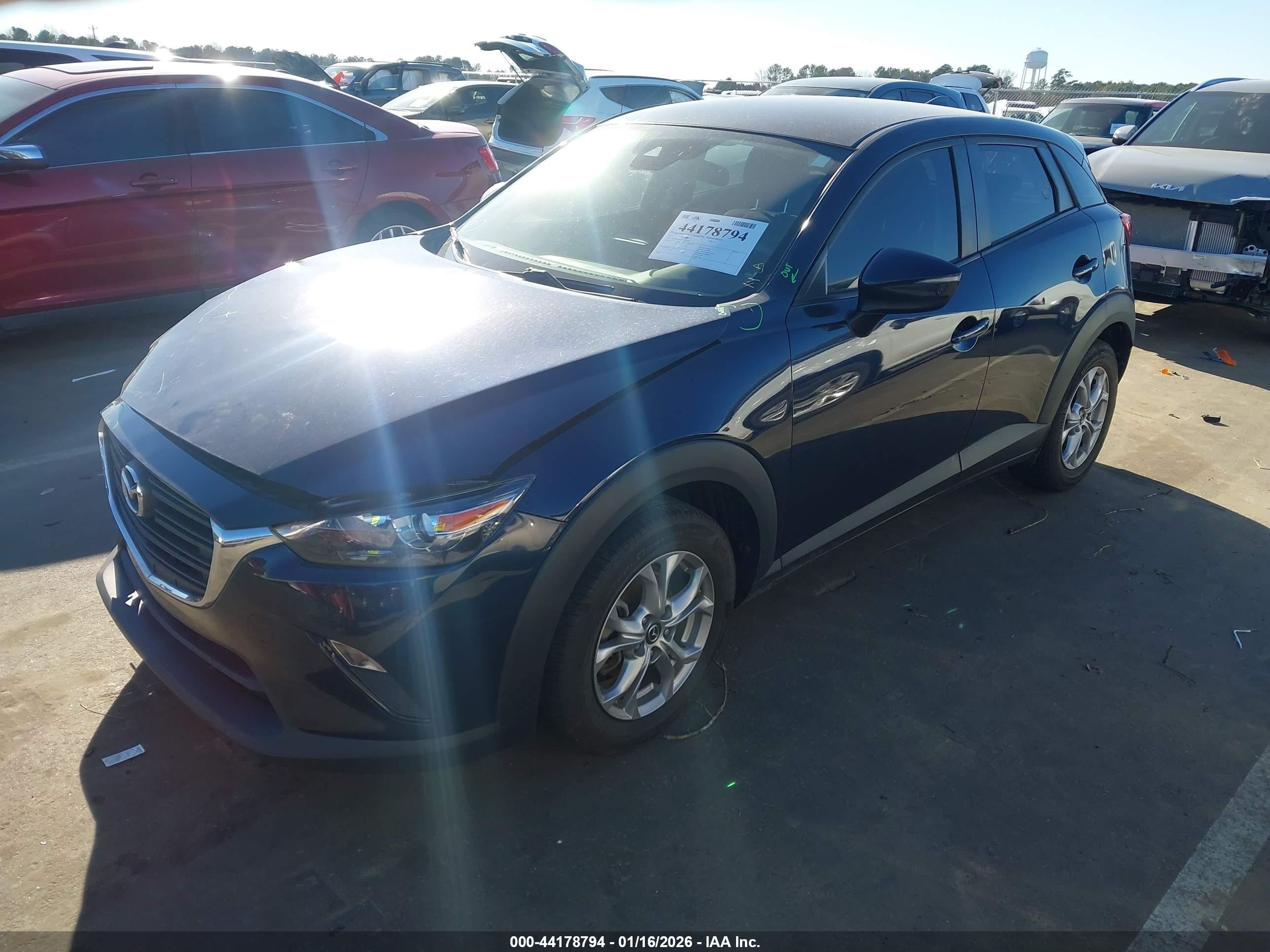 MAZDA CX-3 image 2