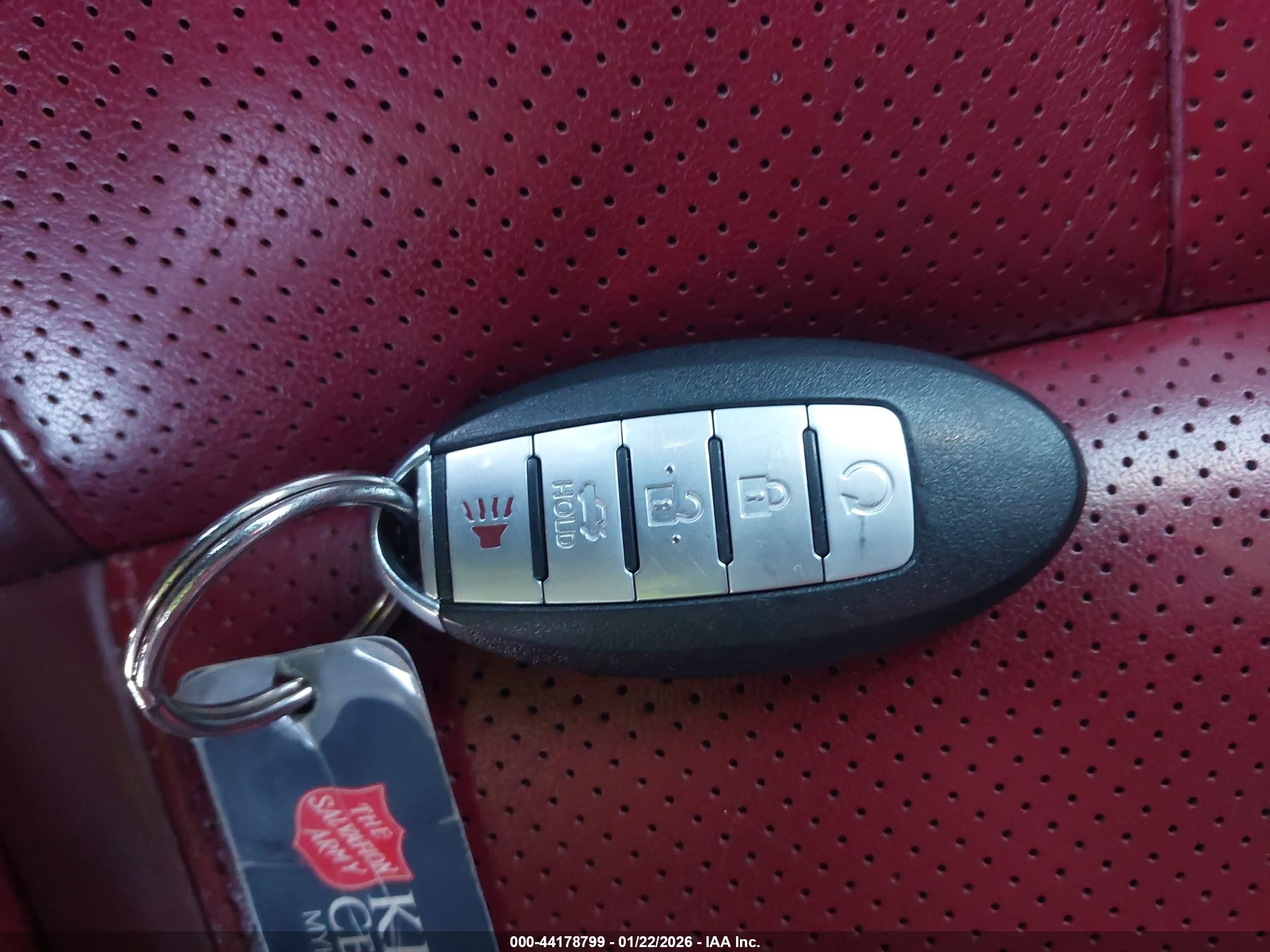 INFINITI Q60 image 11