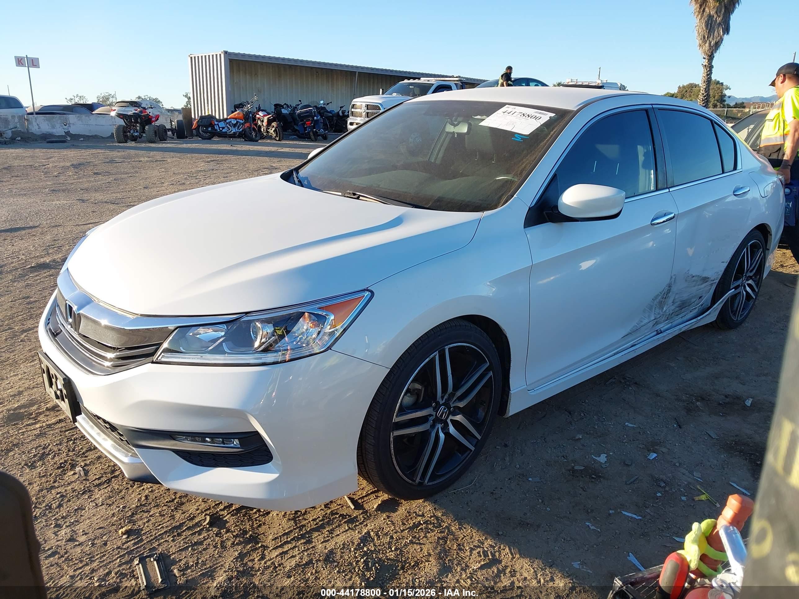HONDA ACCORD image 2