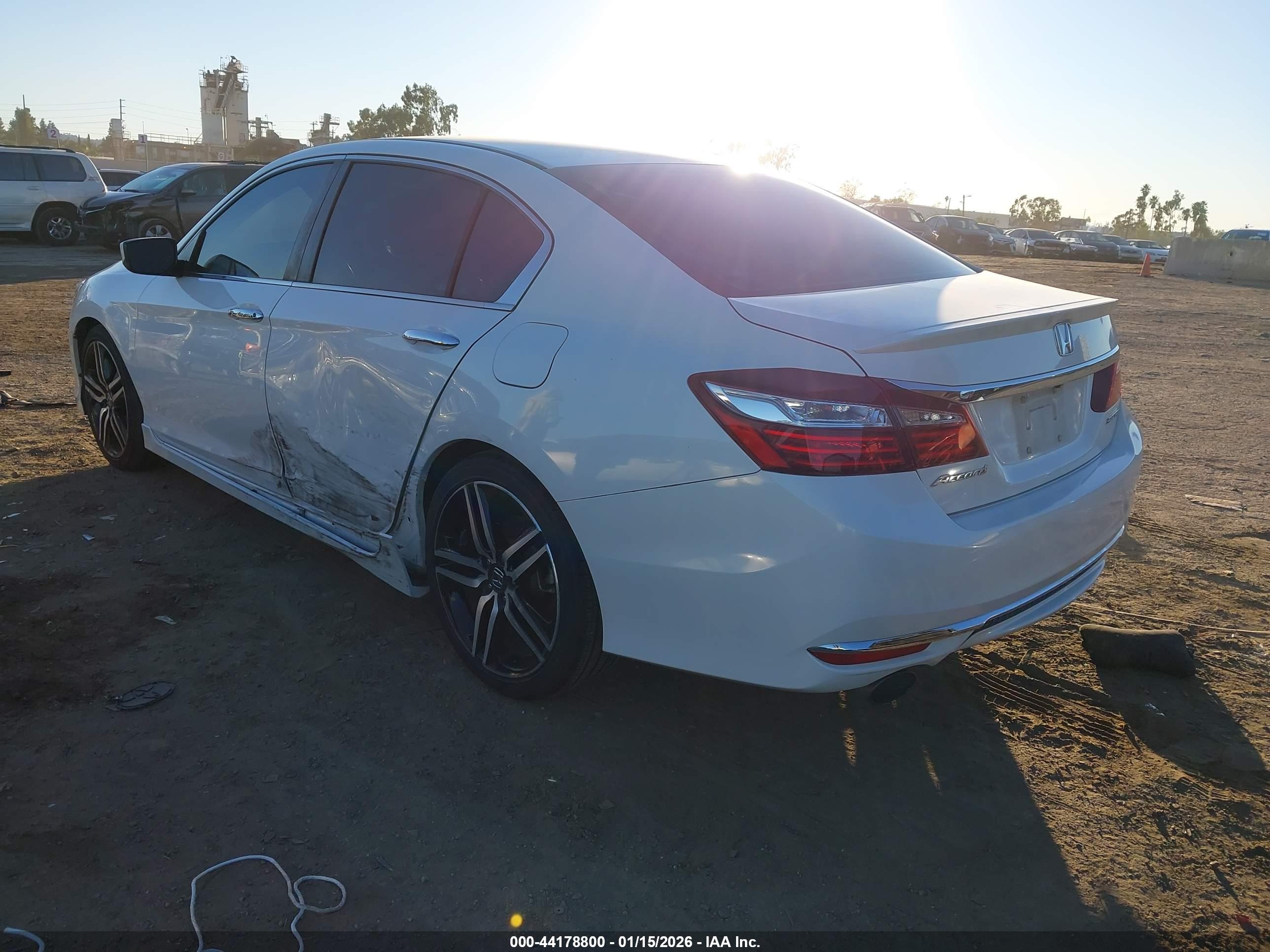 HONDA ACCORD image 3