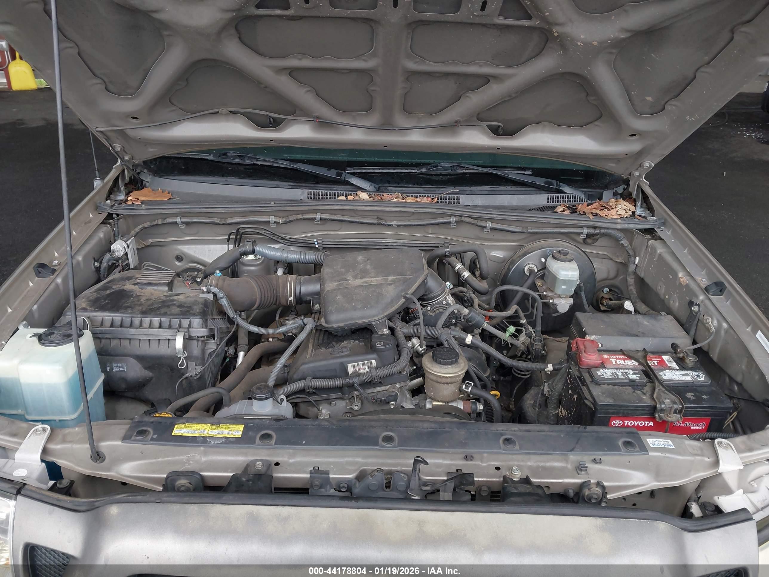 TOYOTA TACOMA image 10