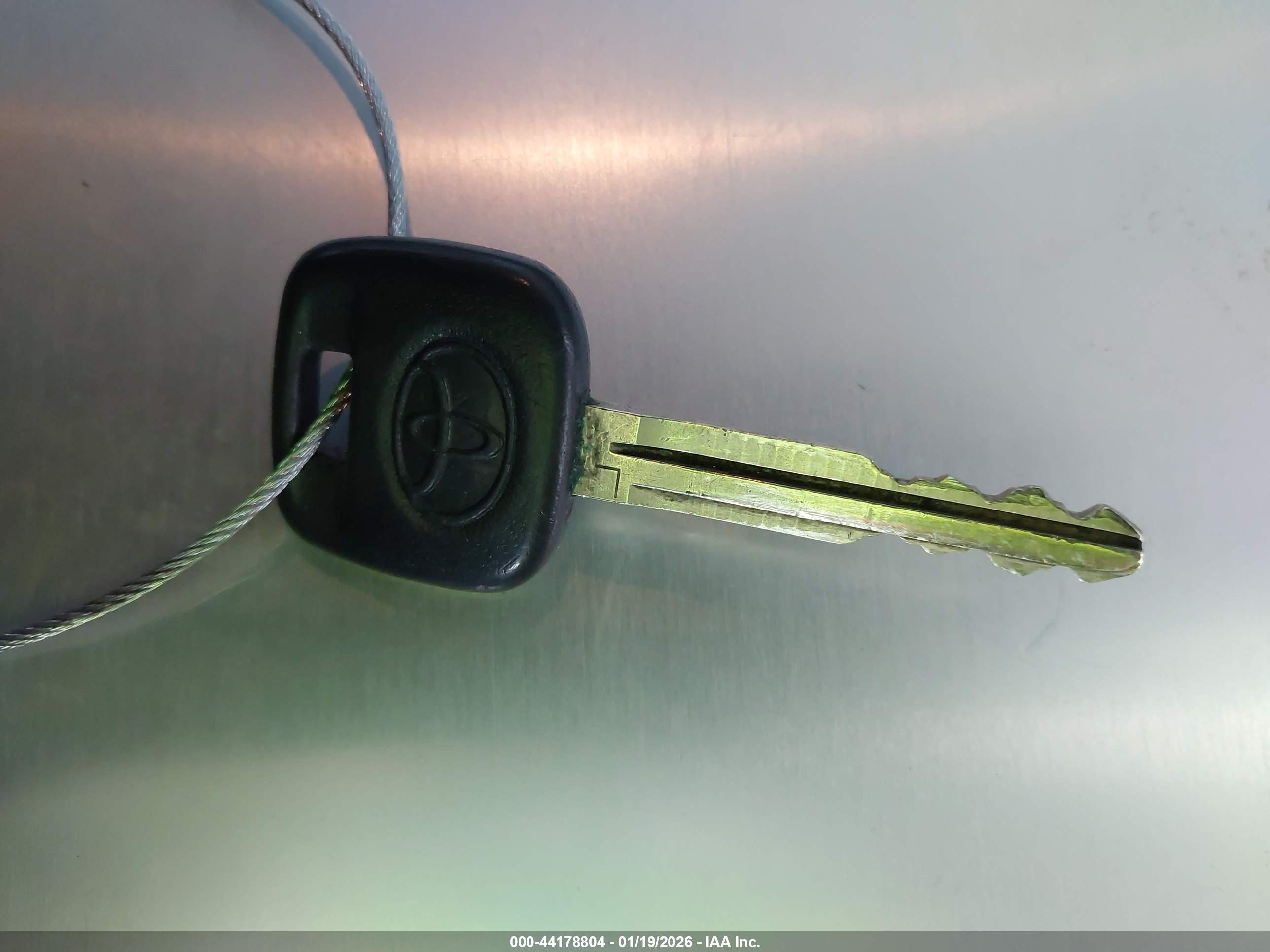 TOYOTA TACOMA image 11