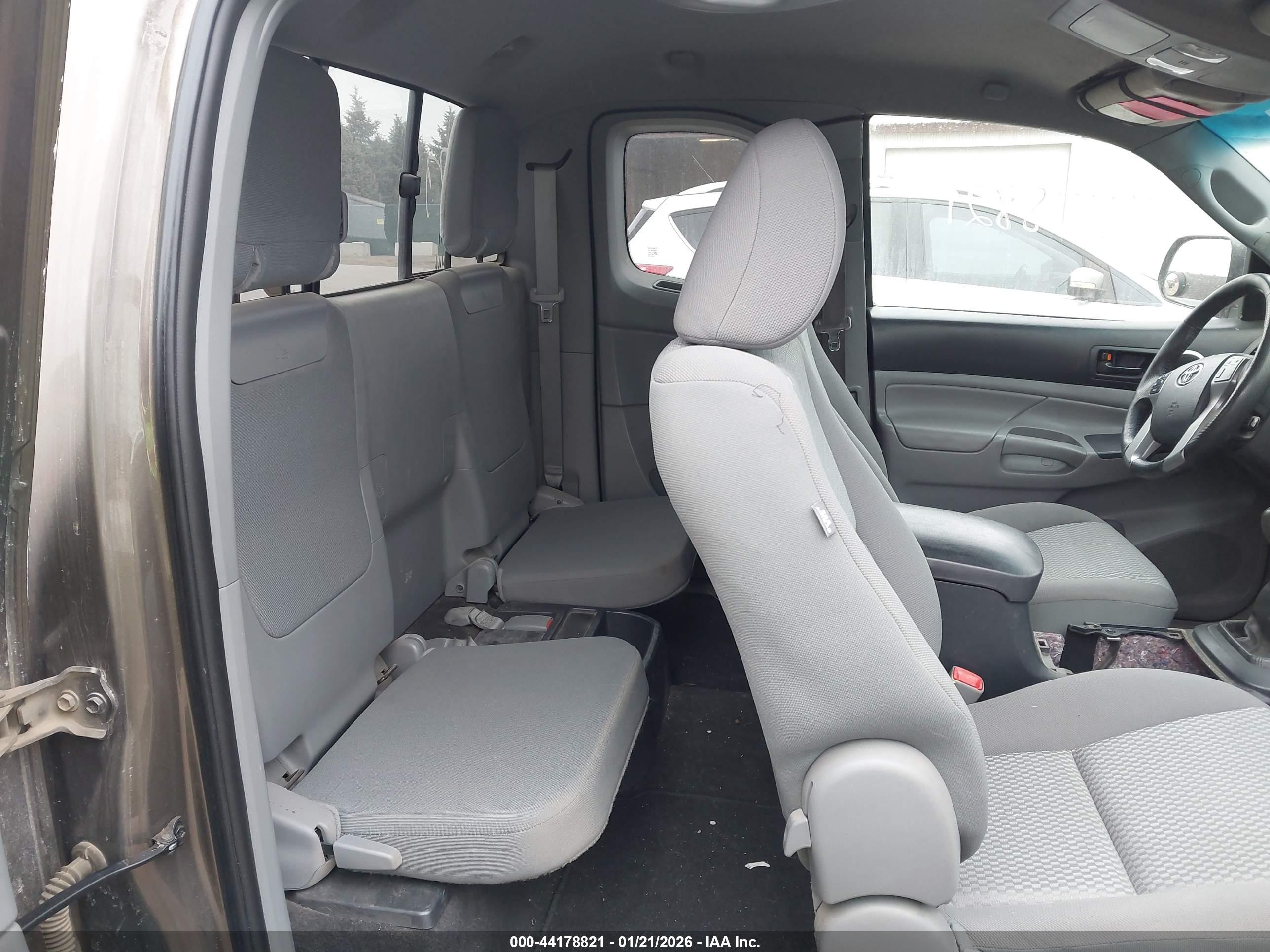TOYOTA TACOMA image 8