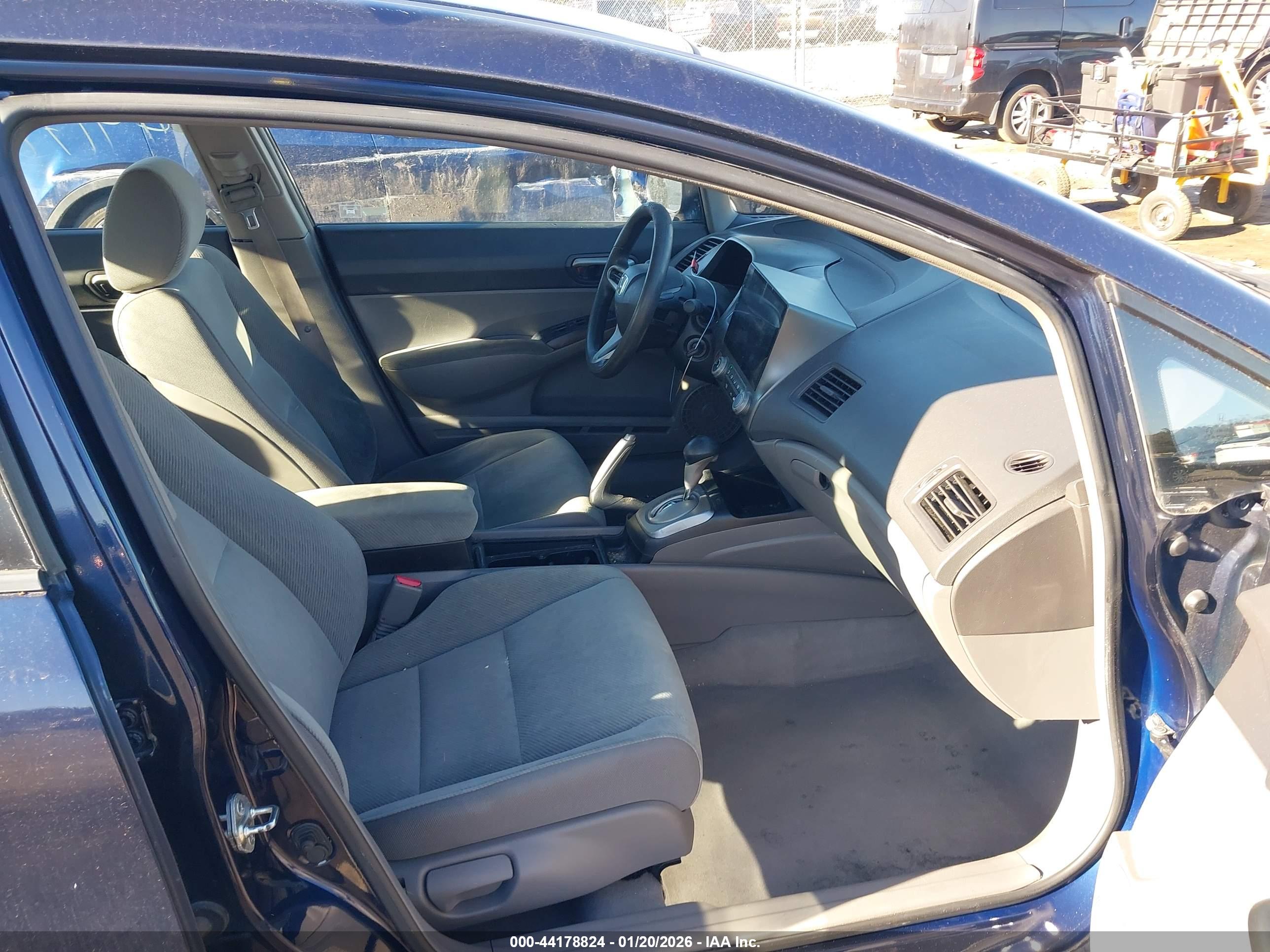 HONDA CIVIC image 5