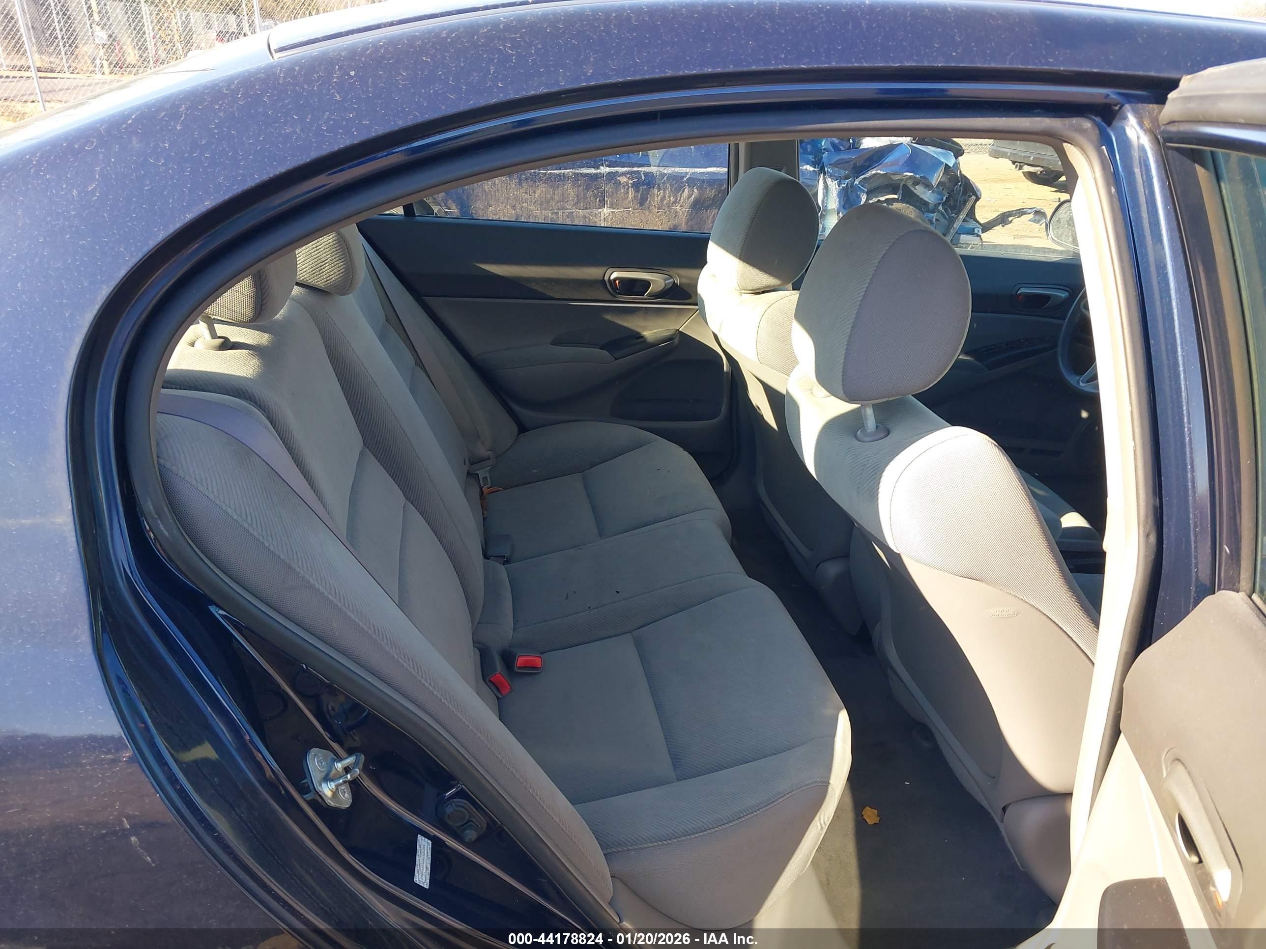 HONDA CIVIC image 8