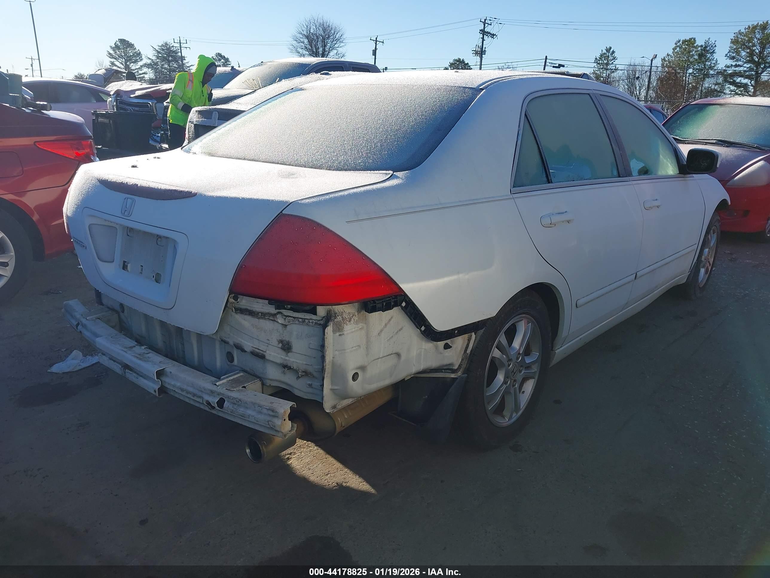 HONDA ACCORD image 4