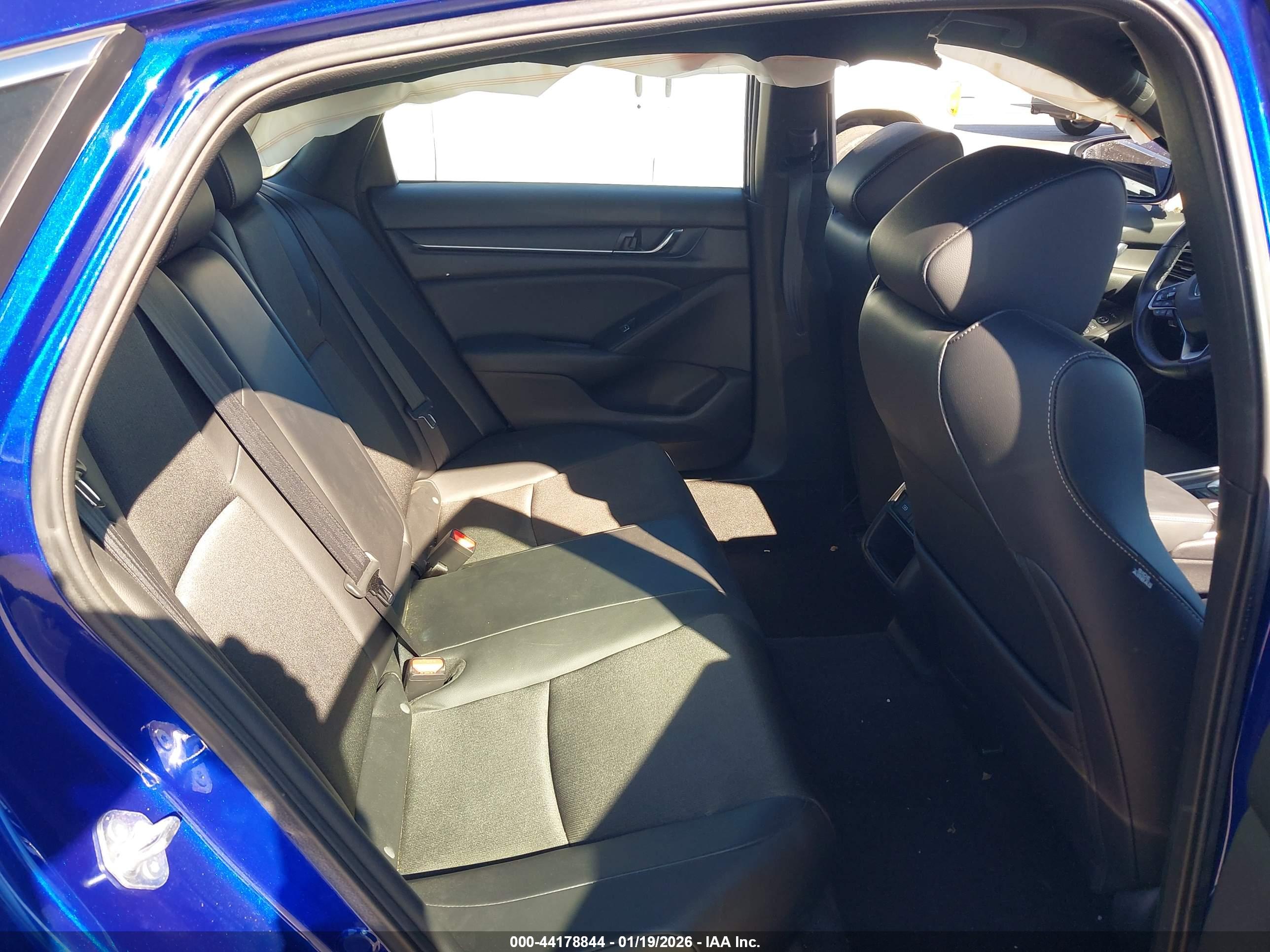 HONDA ACCORD image 8