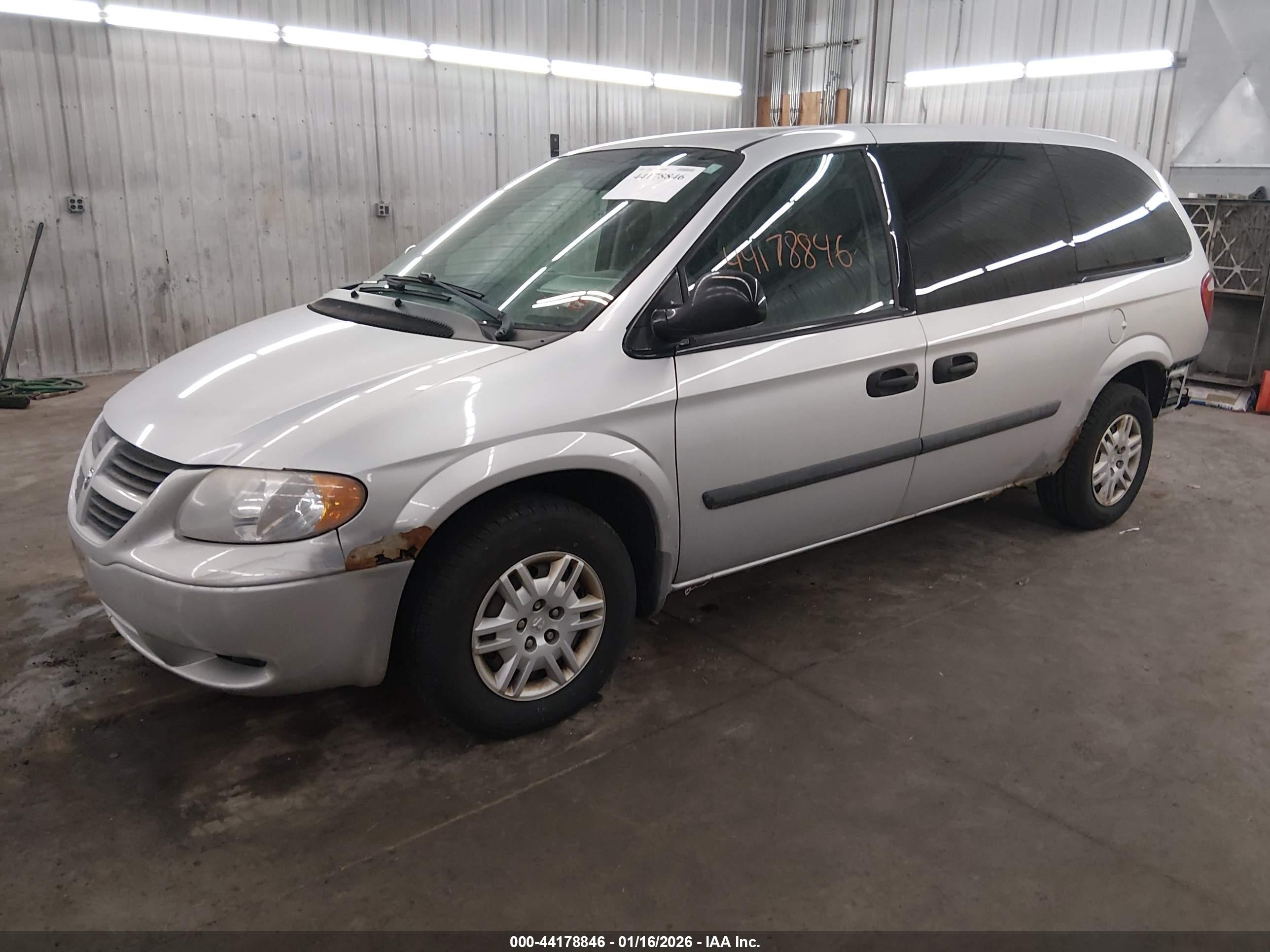 DODGE GRAND image 2