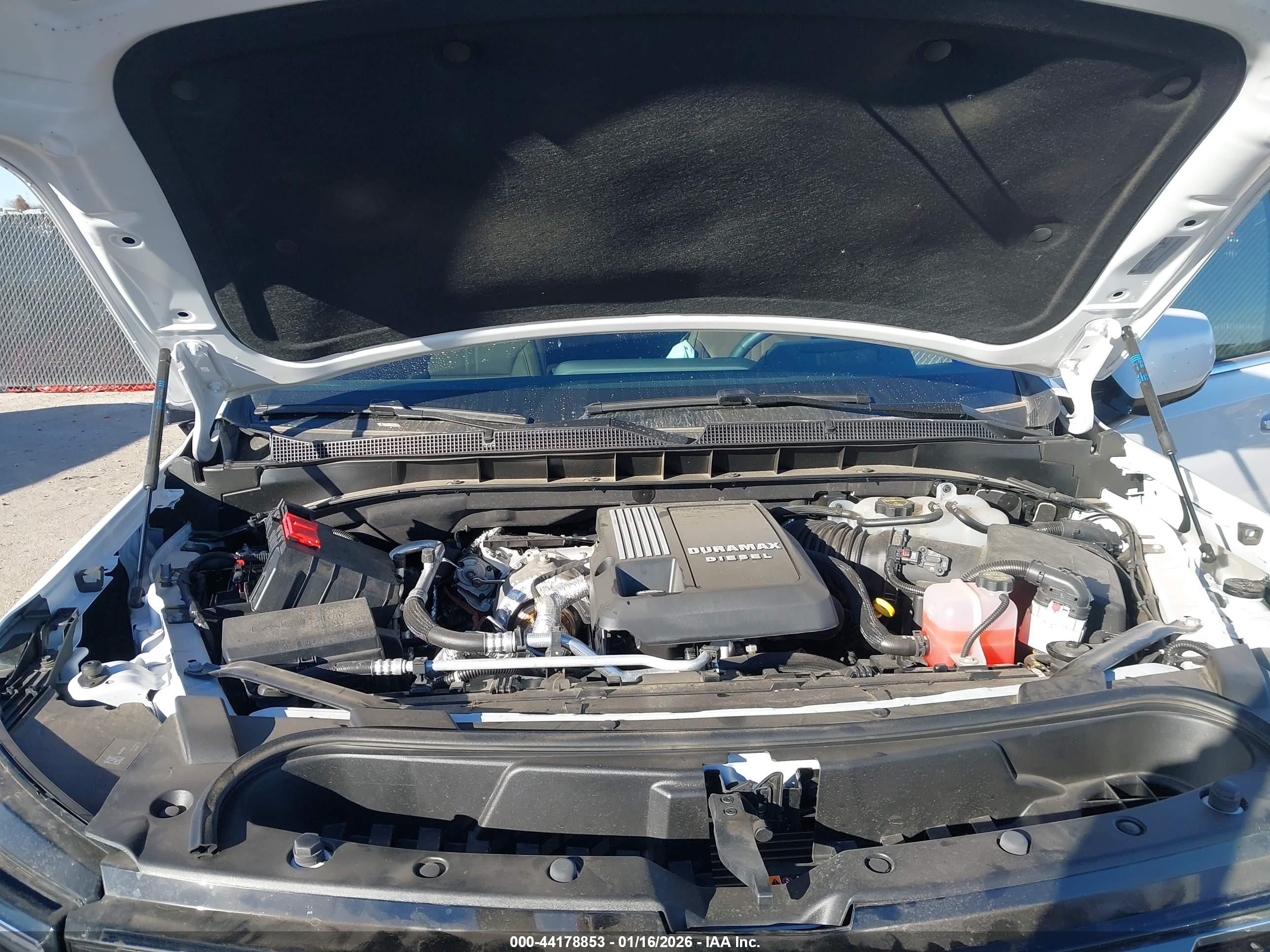 CHEVROLET TAHOE image 10