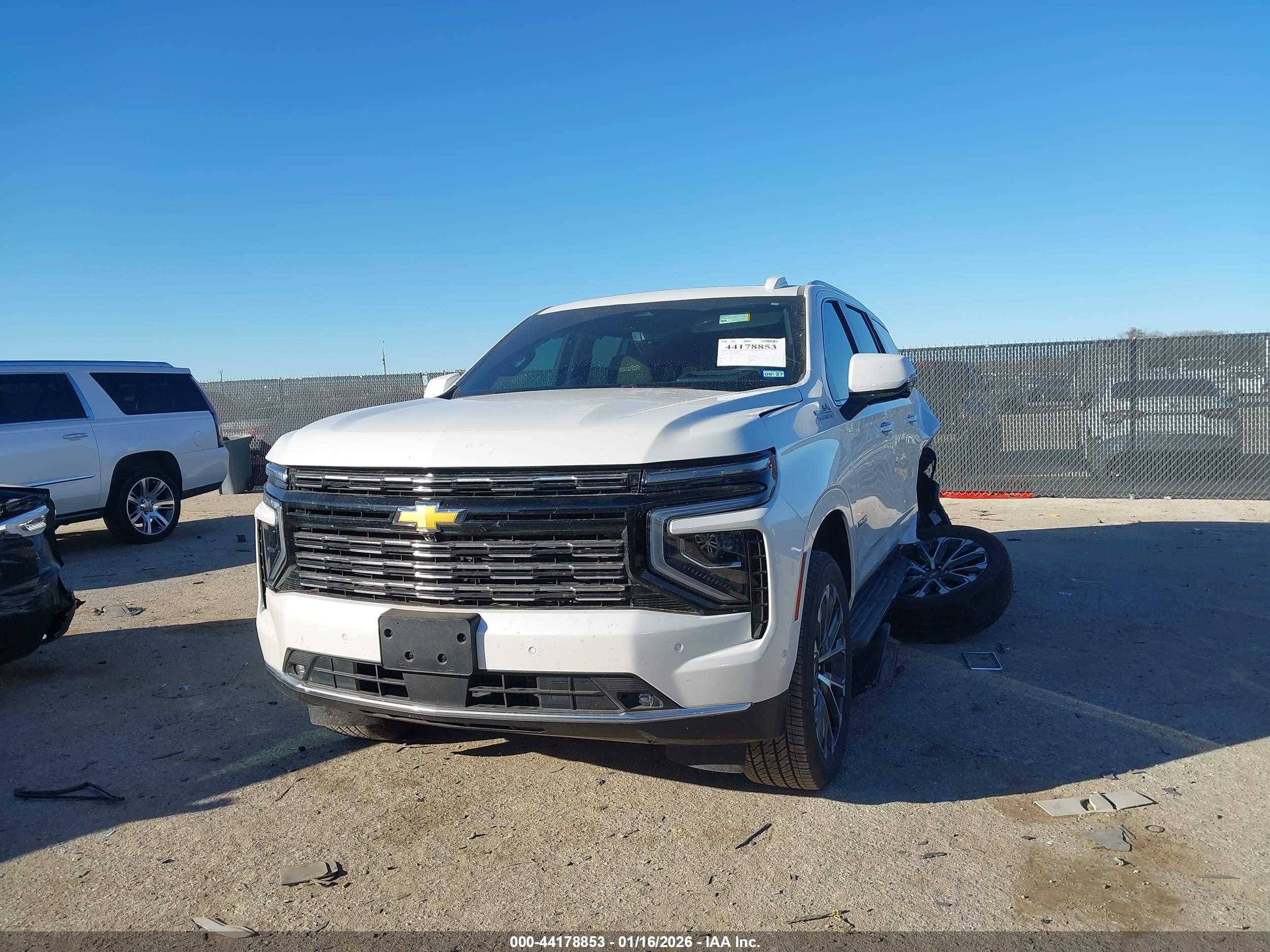 CHEVROLET TAHOE image 2