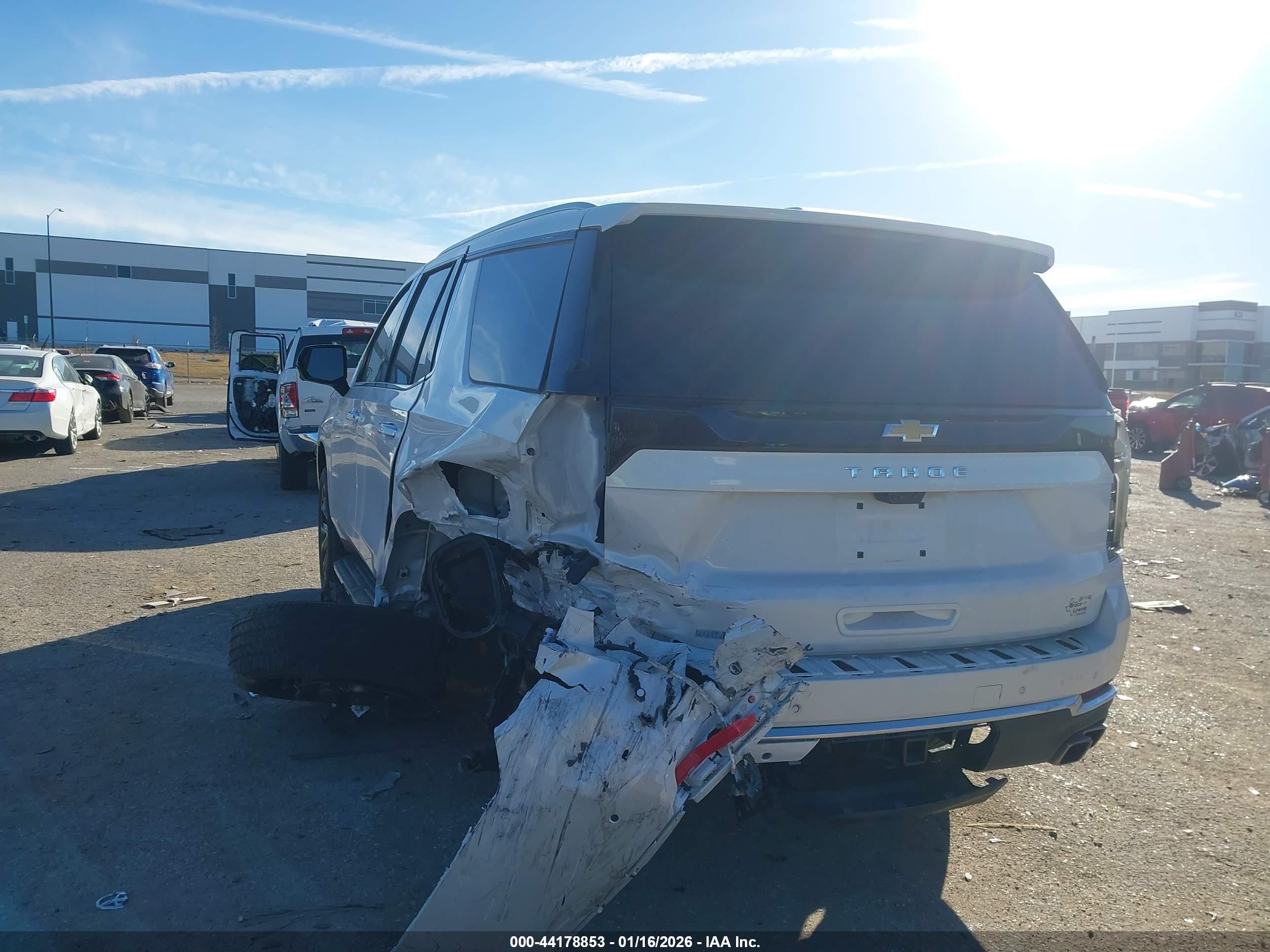 CHEVROLET TAHOE image 3