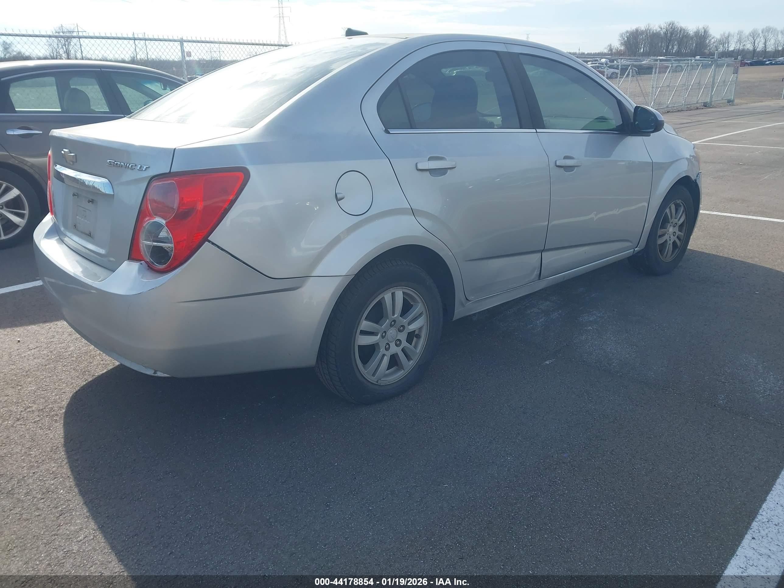 CHEVROLET SONIC image 4