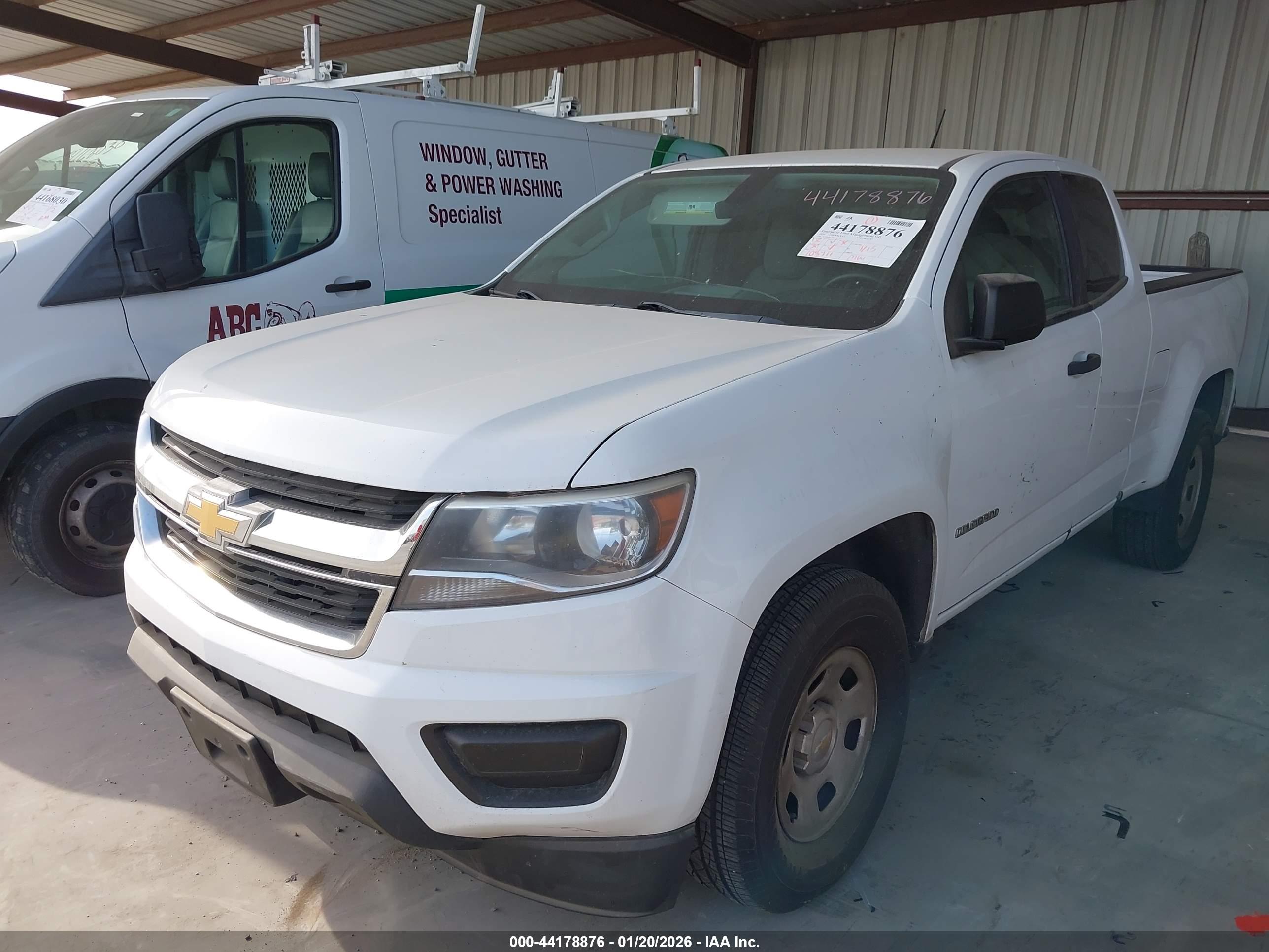CHEVROLET COLORADO image 2