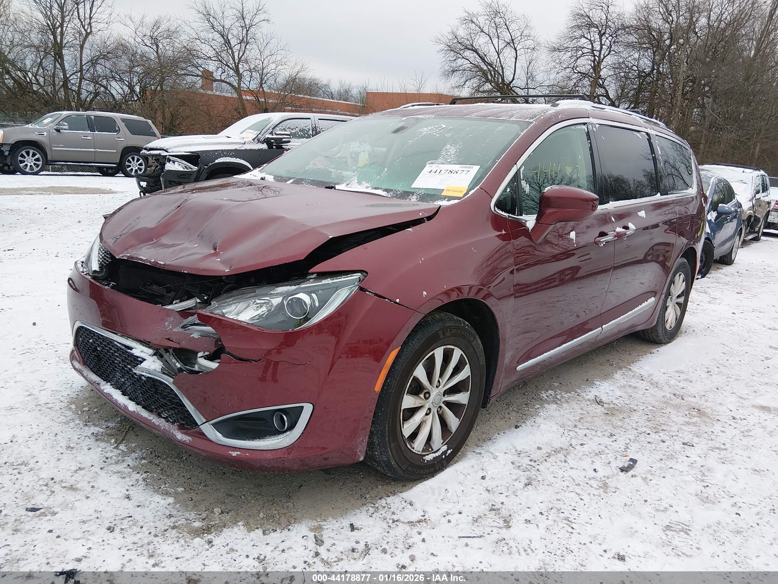 CHRYSLER PACIFICA image 2