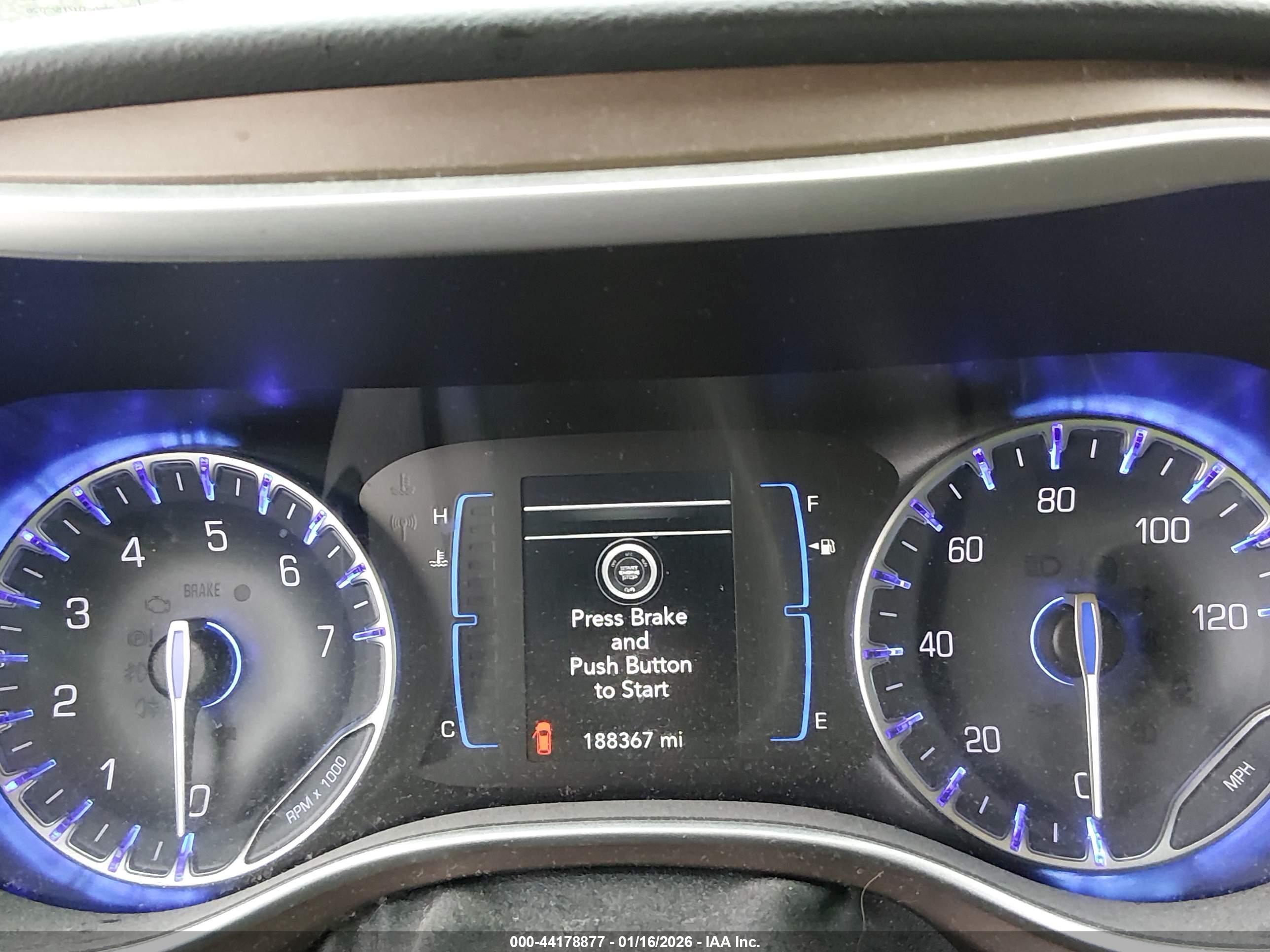 CHRYSLER PACIFICA image 7
