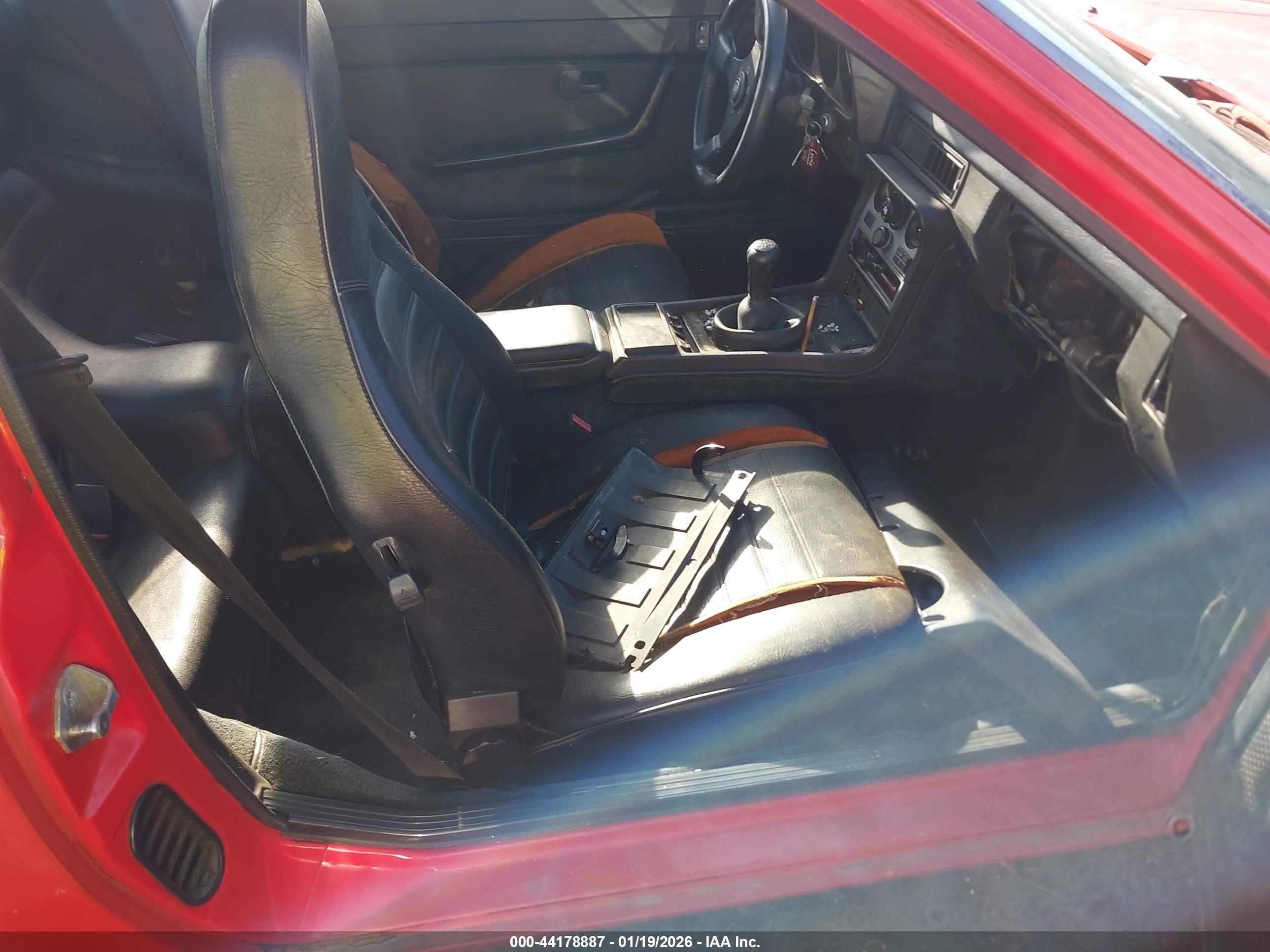 PORSCHE 944 image 5