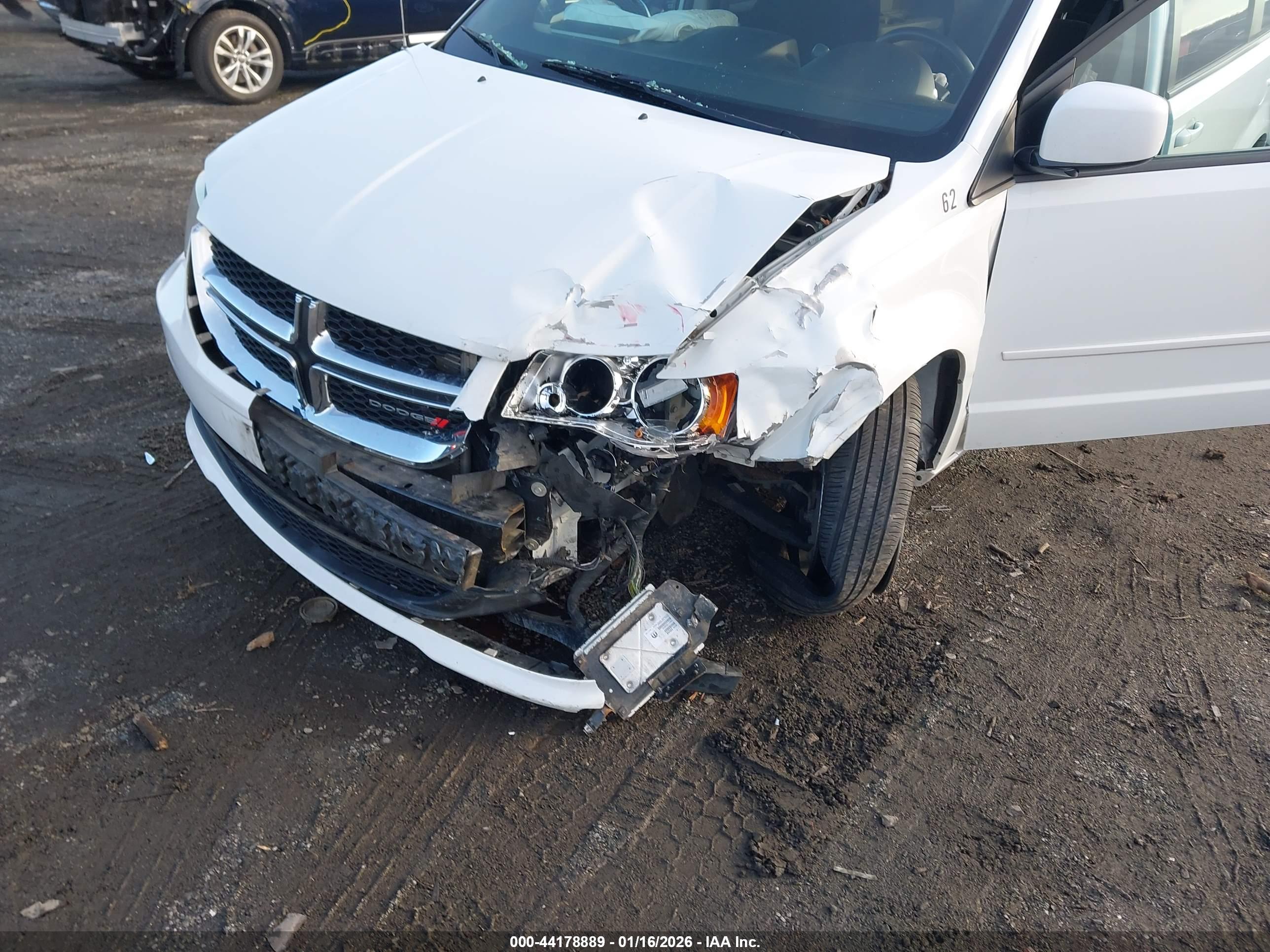 DODGE GRAND image 6