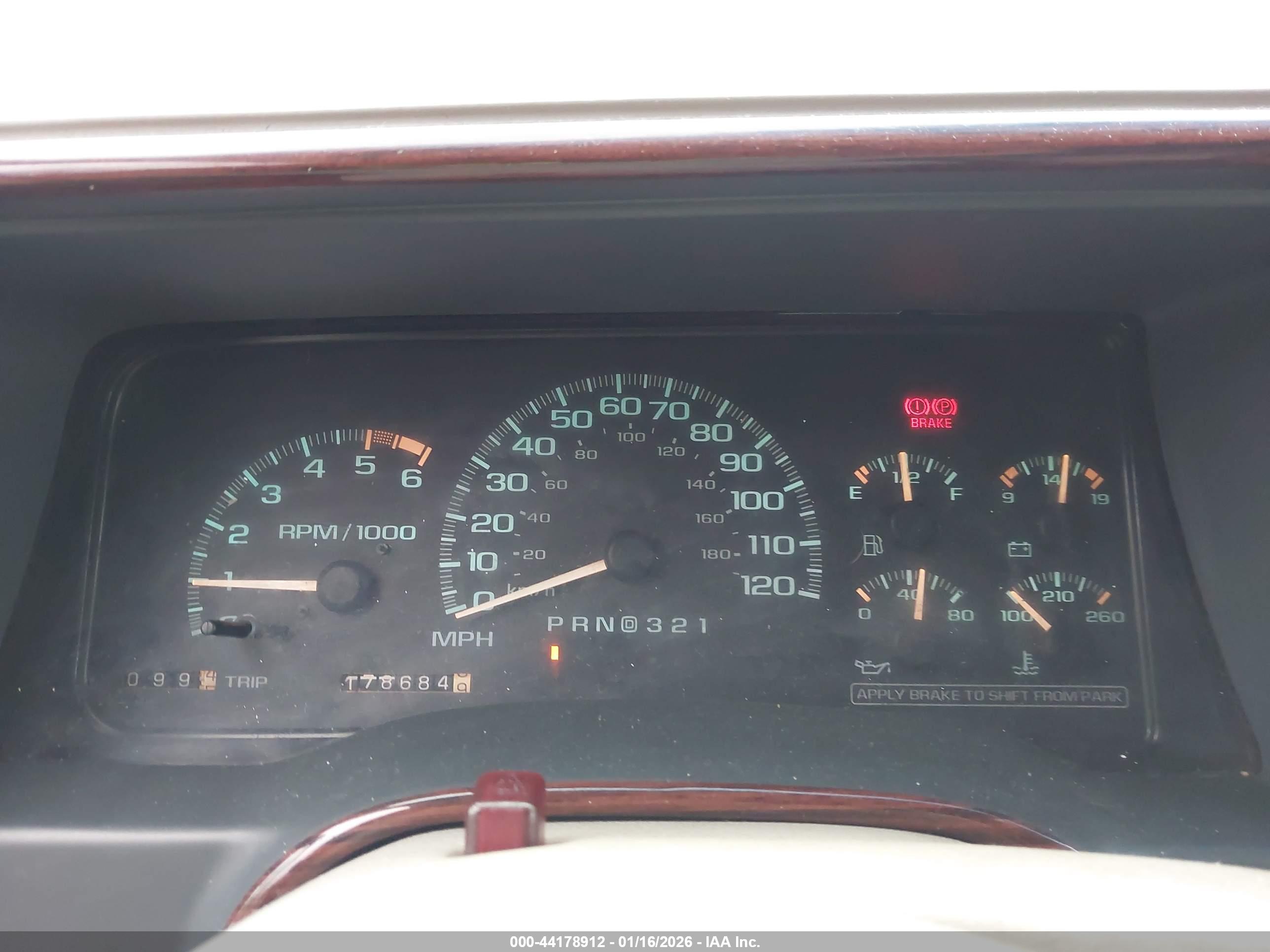CADILLAC ESCALADE image 7