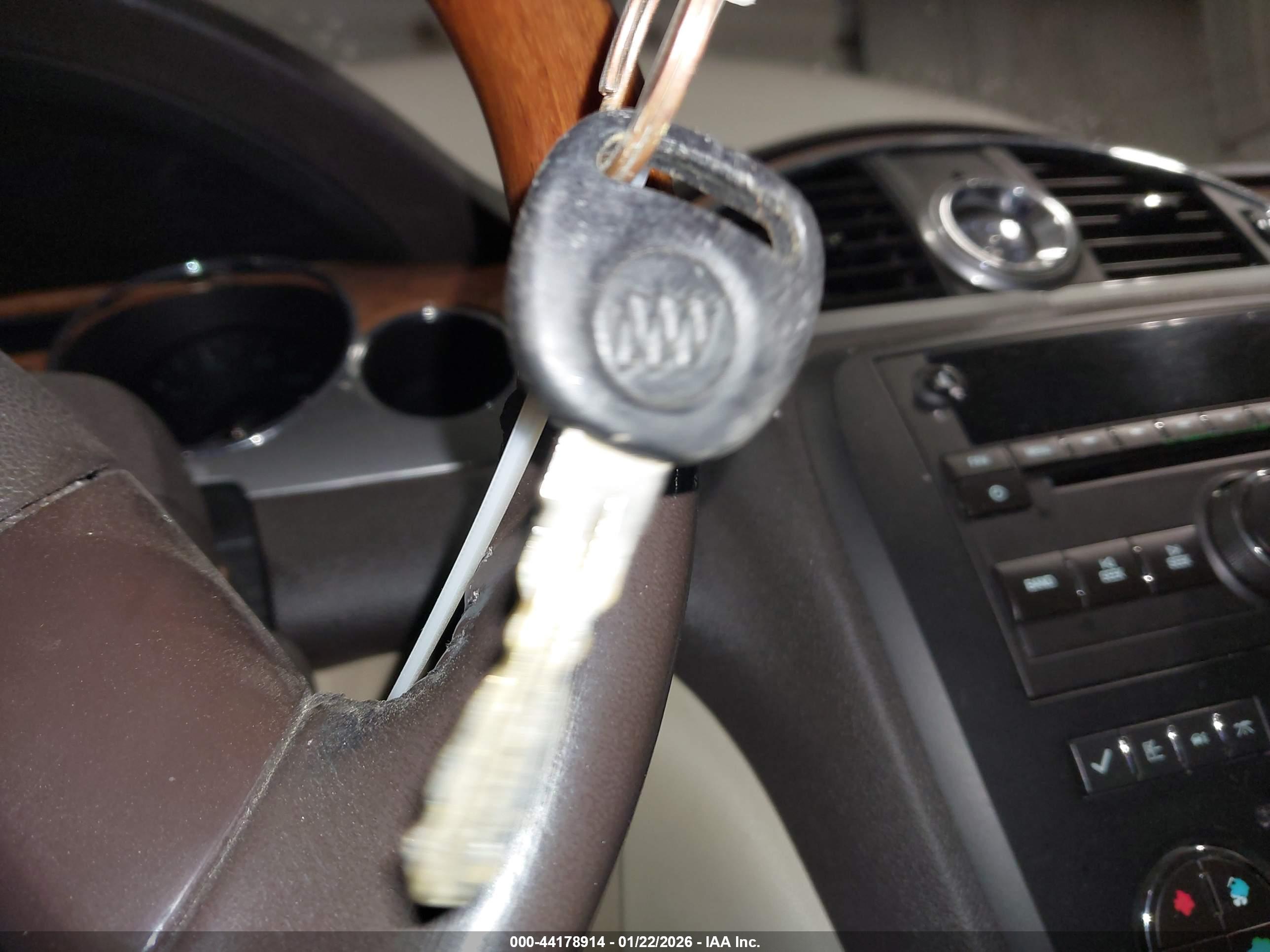 BUICK ENCLAVE image 11