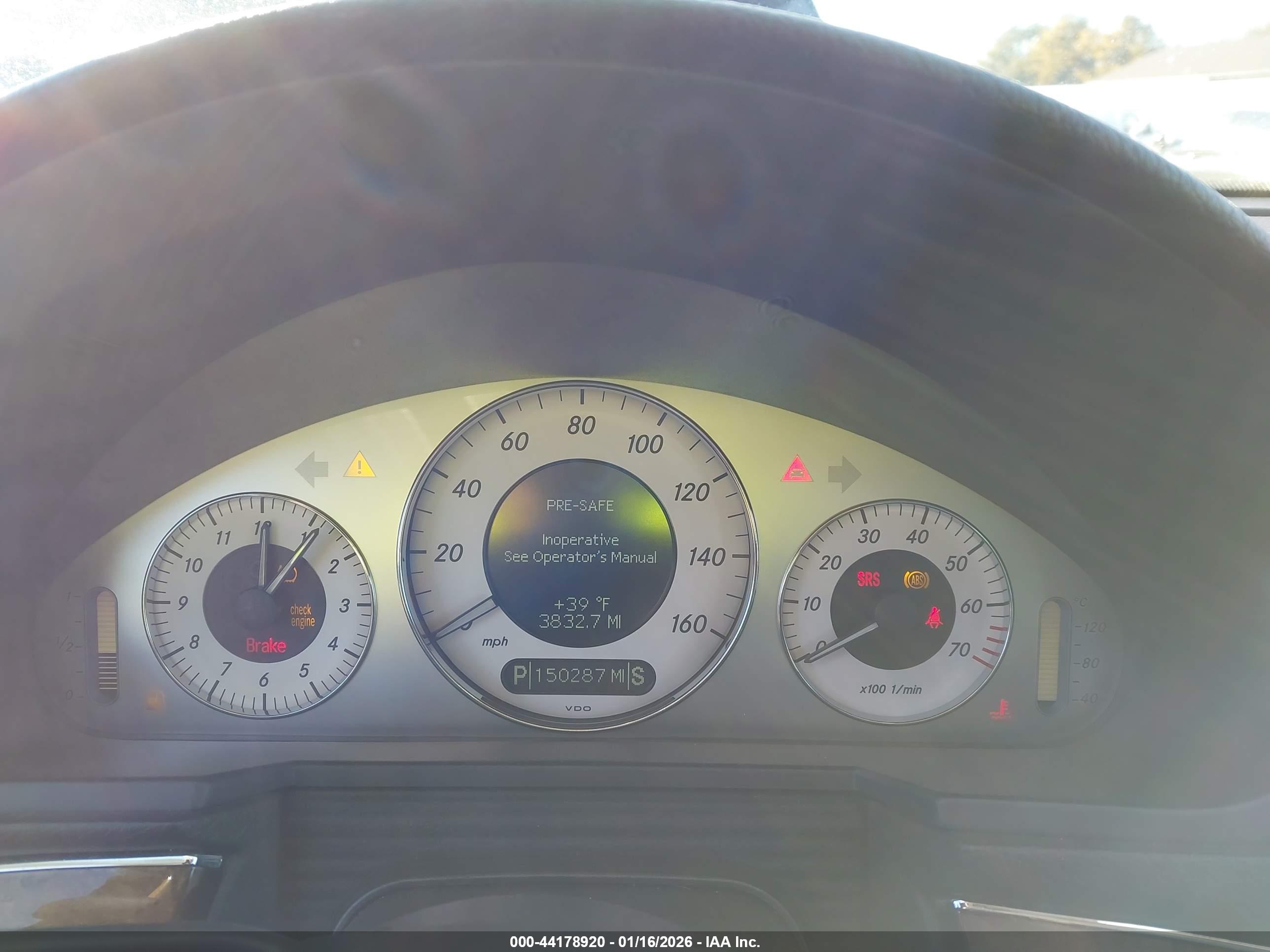 MERCEDES-BENZ E image 7