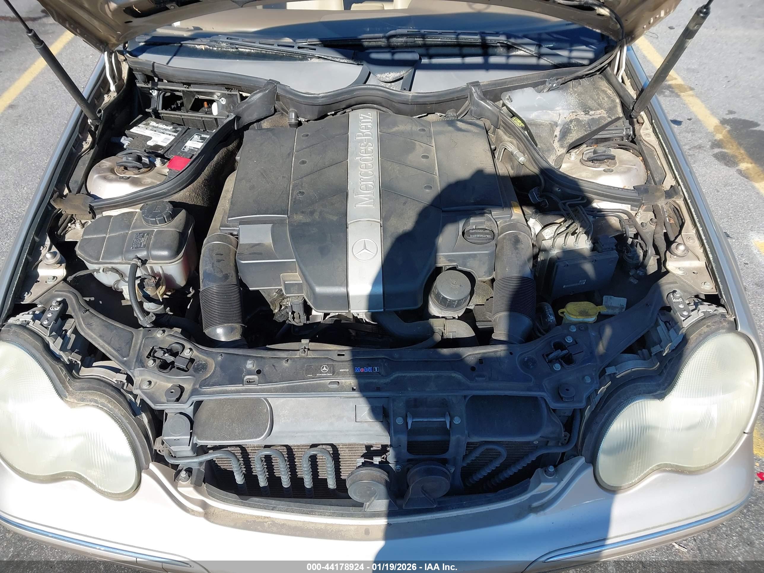 MERCEDES-BENZ C image 10