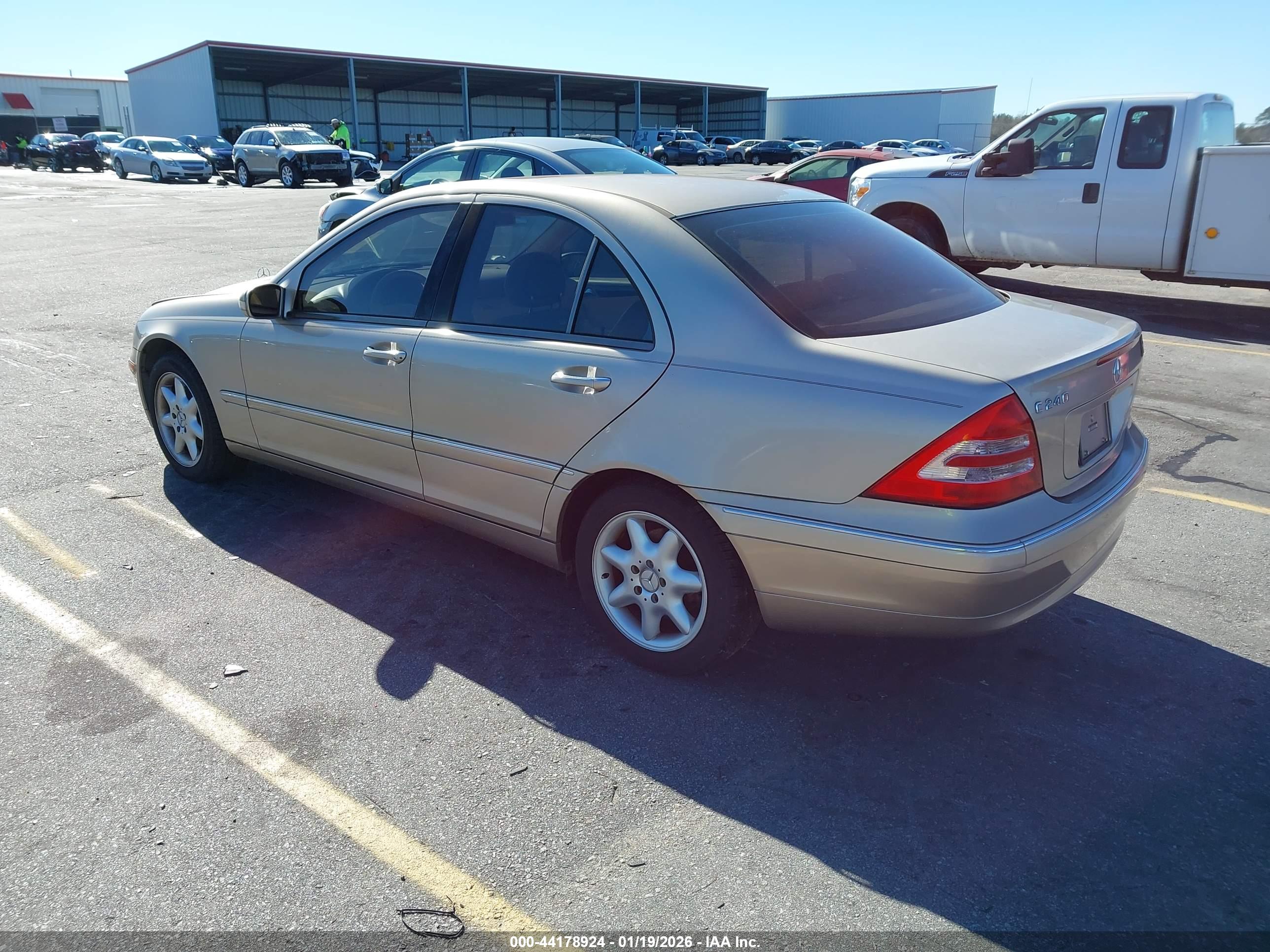 MERCEDES-BENZ C image 3