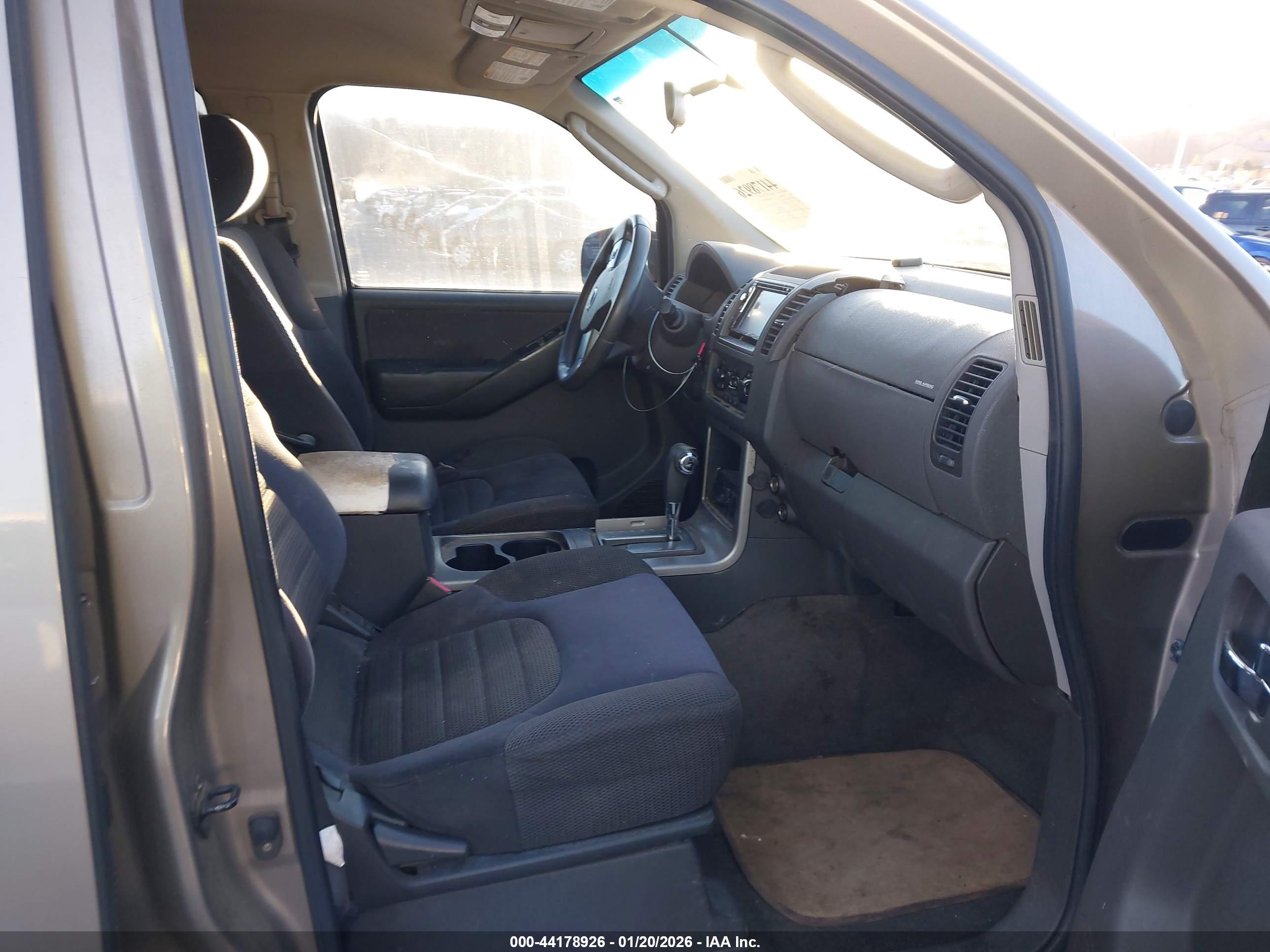 NISSAN PATHFINDER image 5