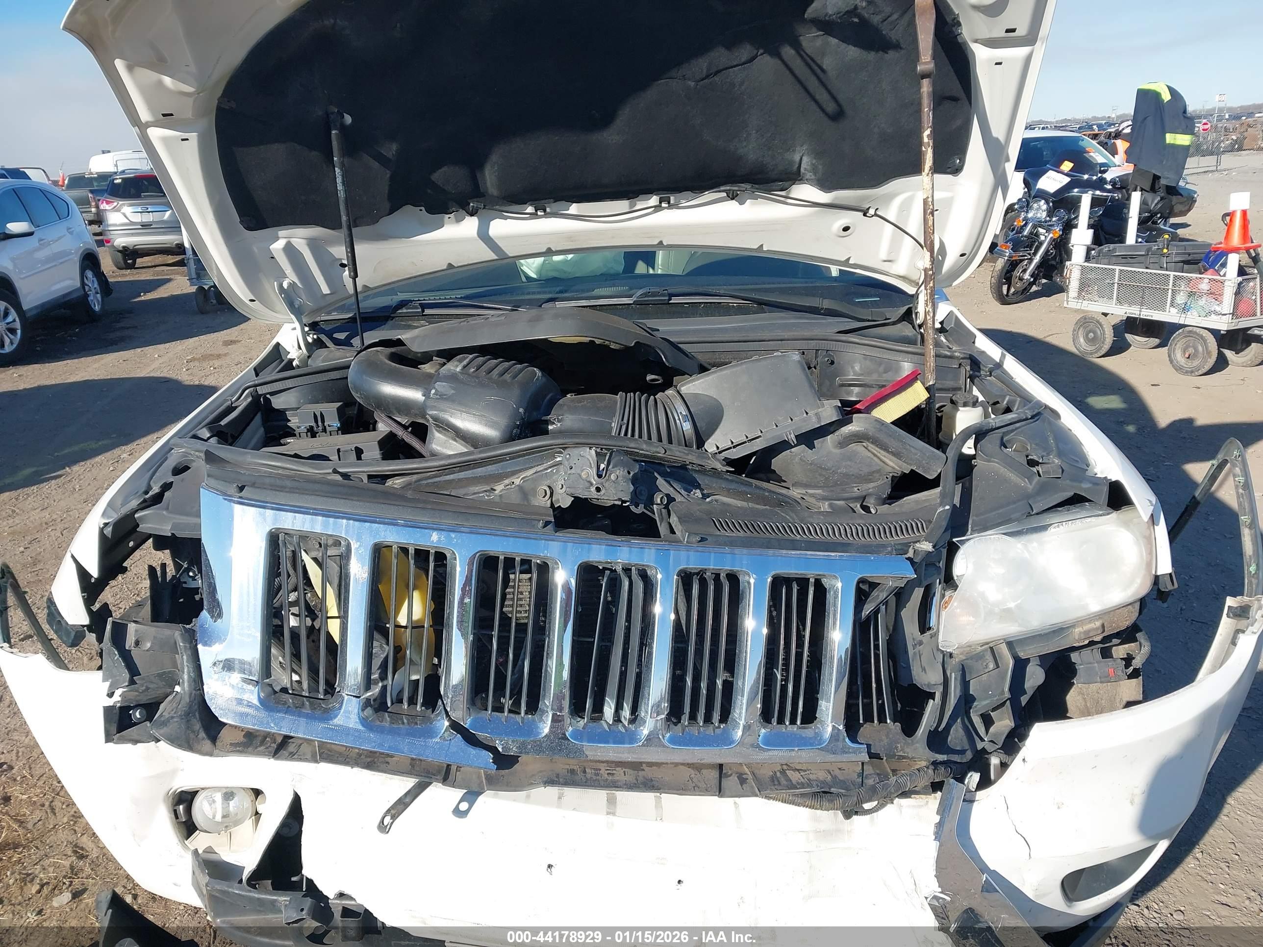 JEEP GRAND image 10