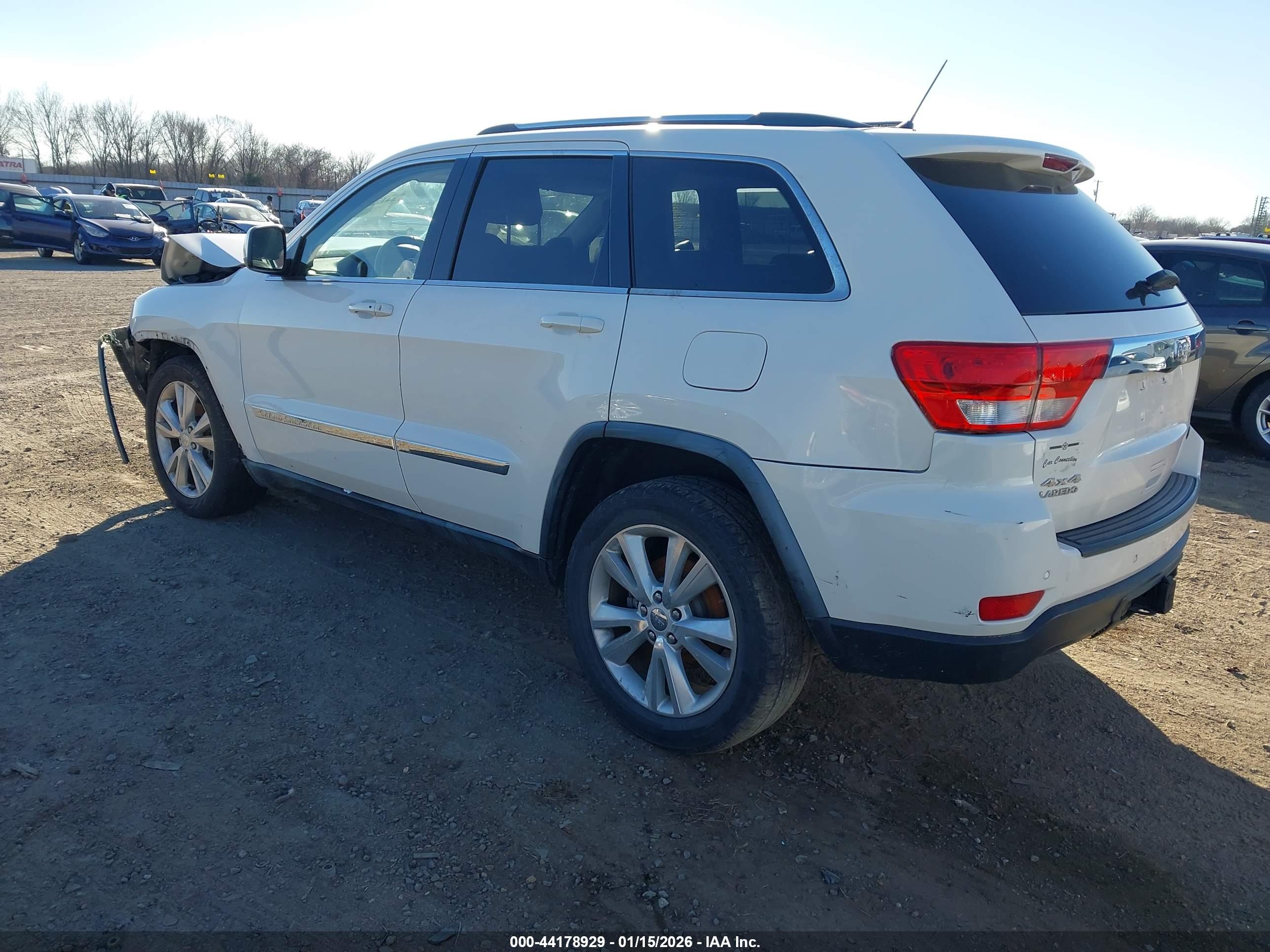 JEEP GRAND image 3
