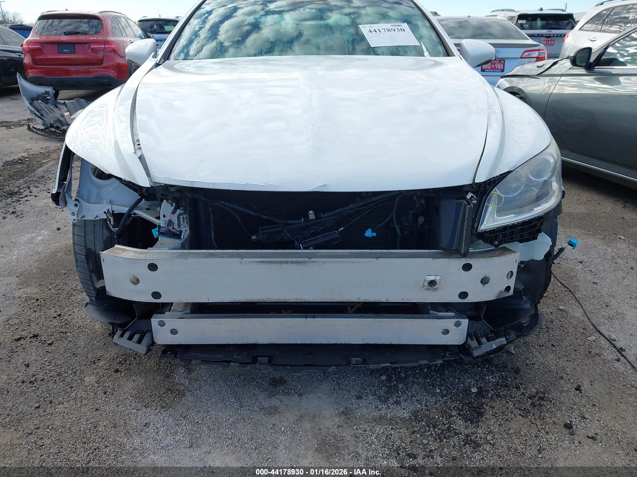 LEXUS LS image 6