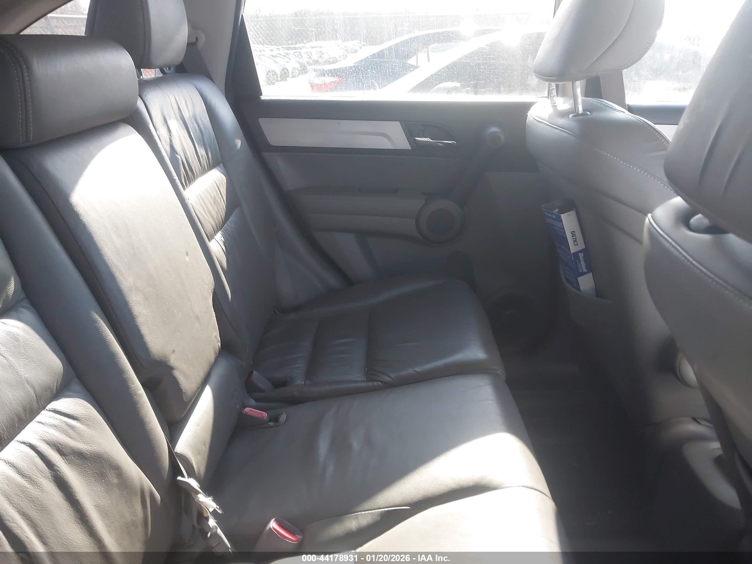 HONDA CR-V image 8