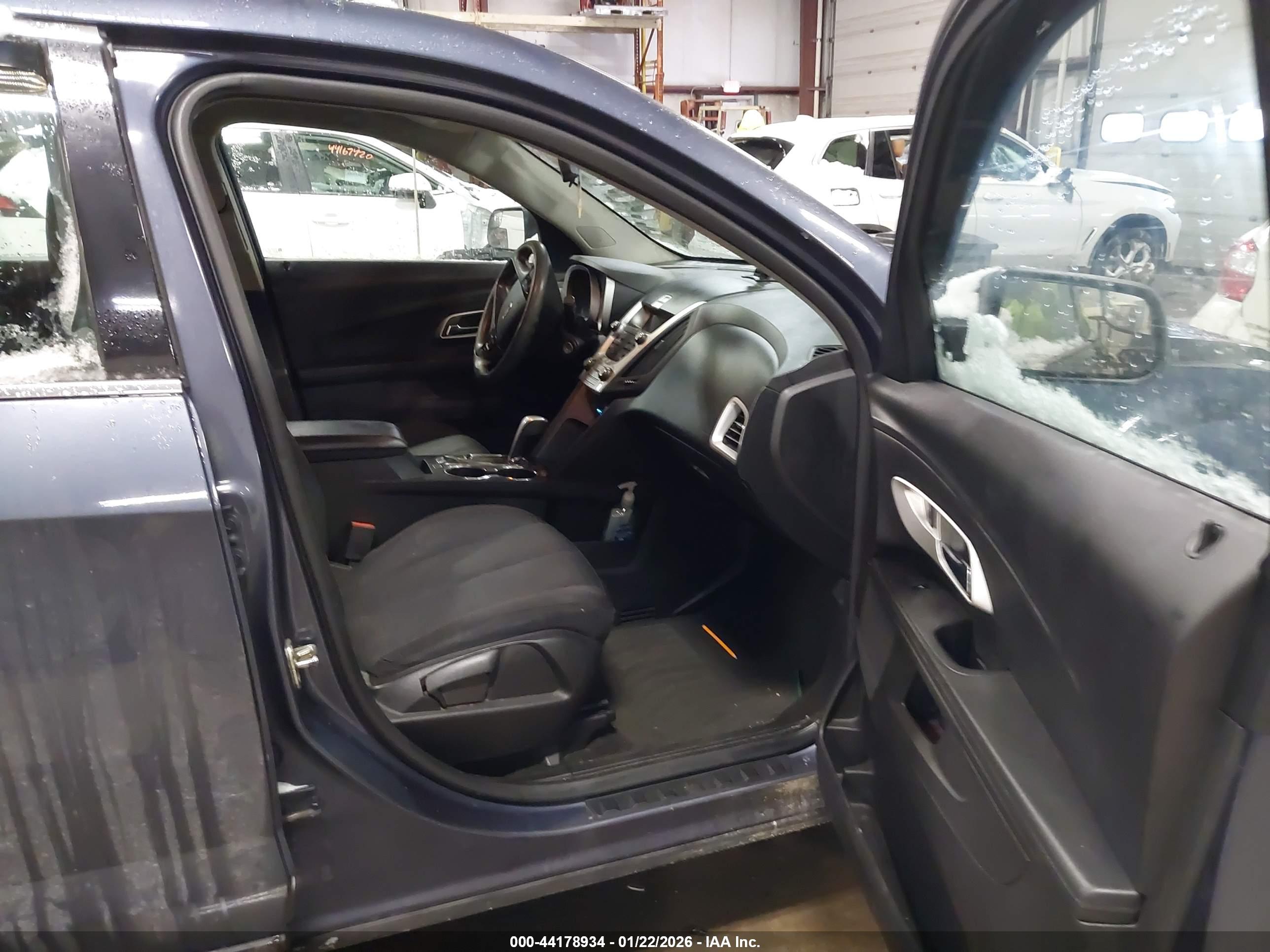 CHEVROLET EQUINOX image 5