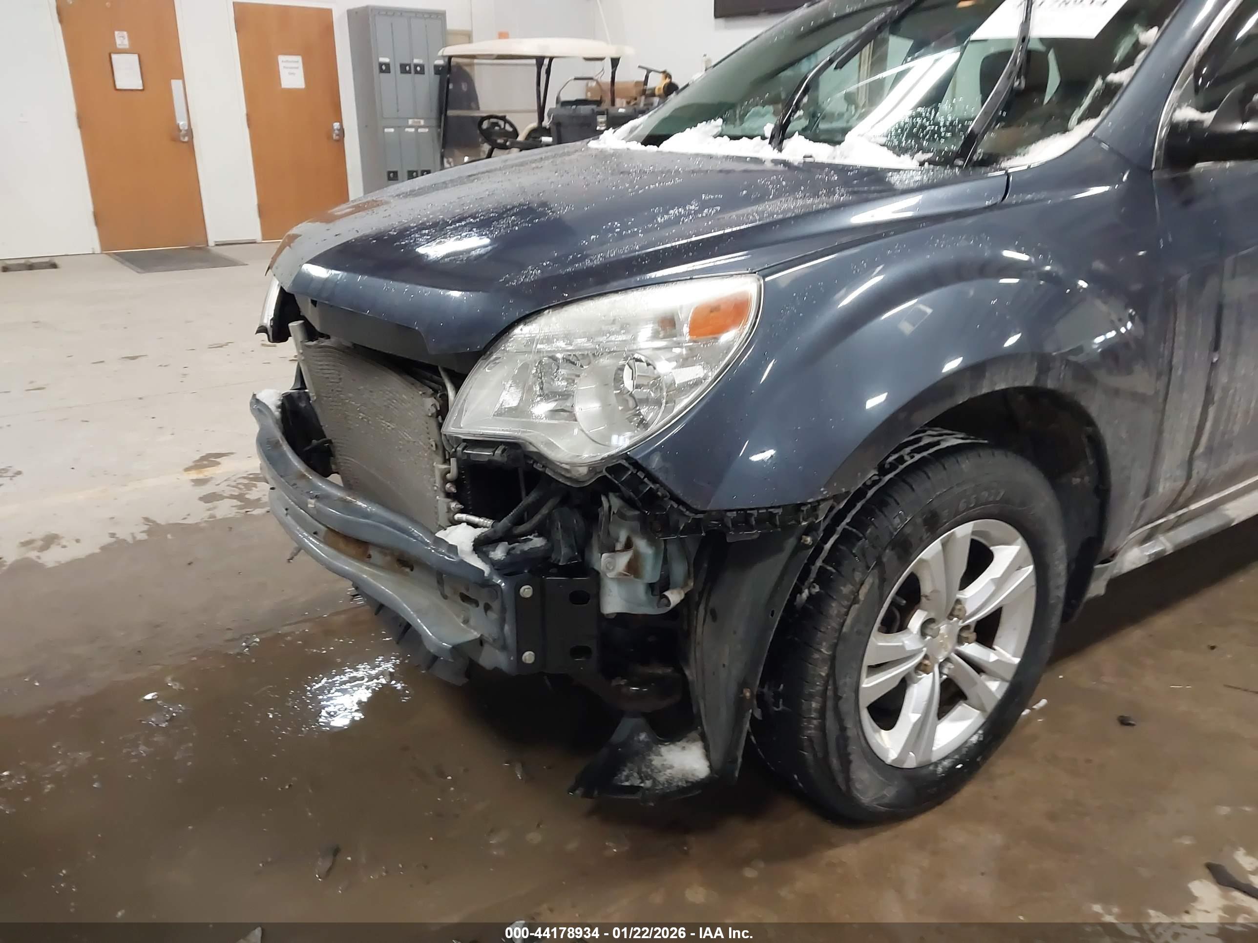 CHEVROLET EQUINOX image 6