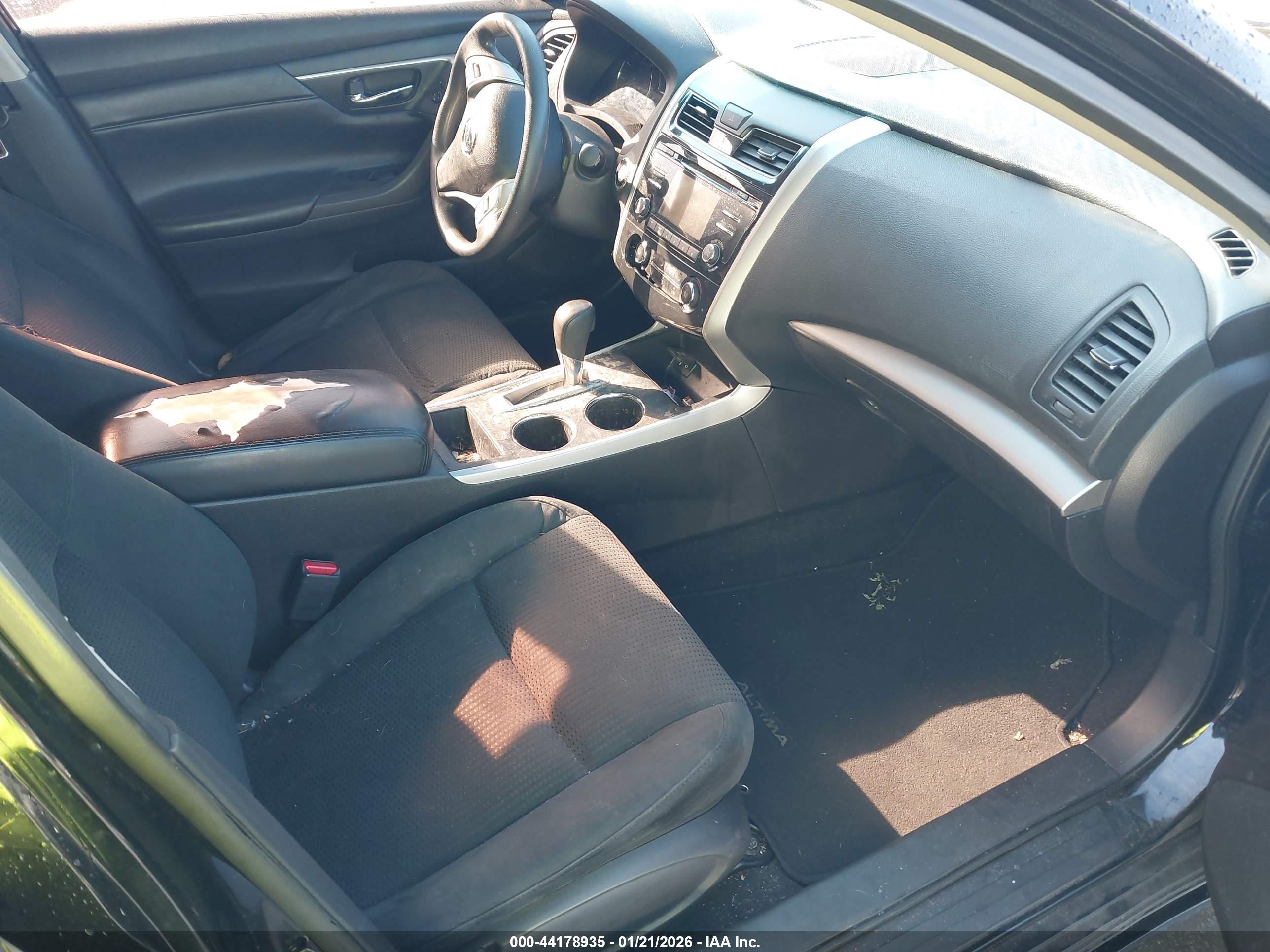 NISSAN ALTIMA image 5