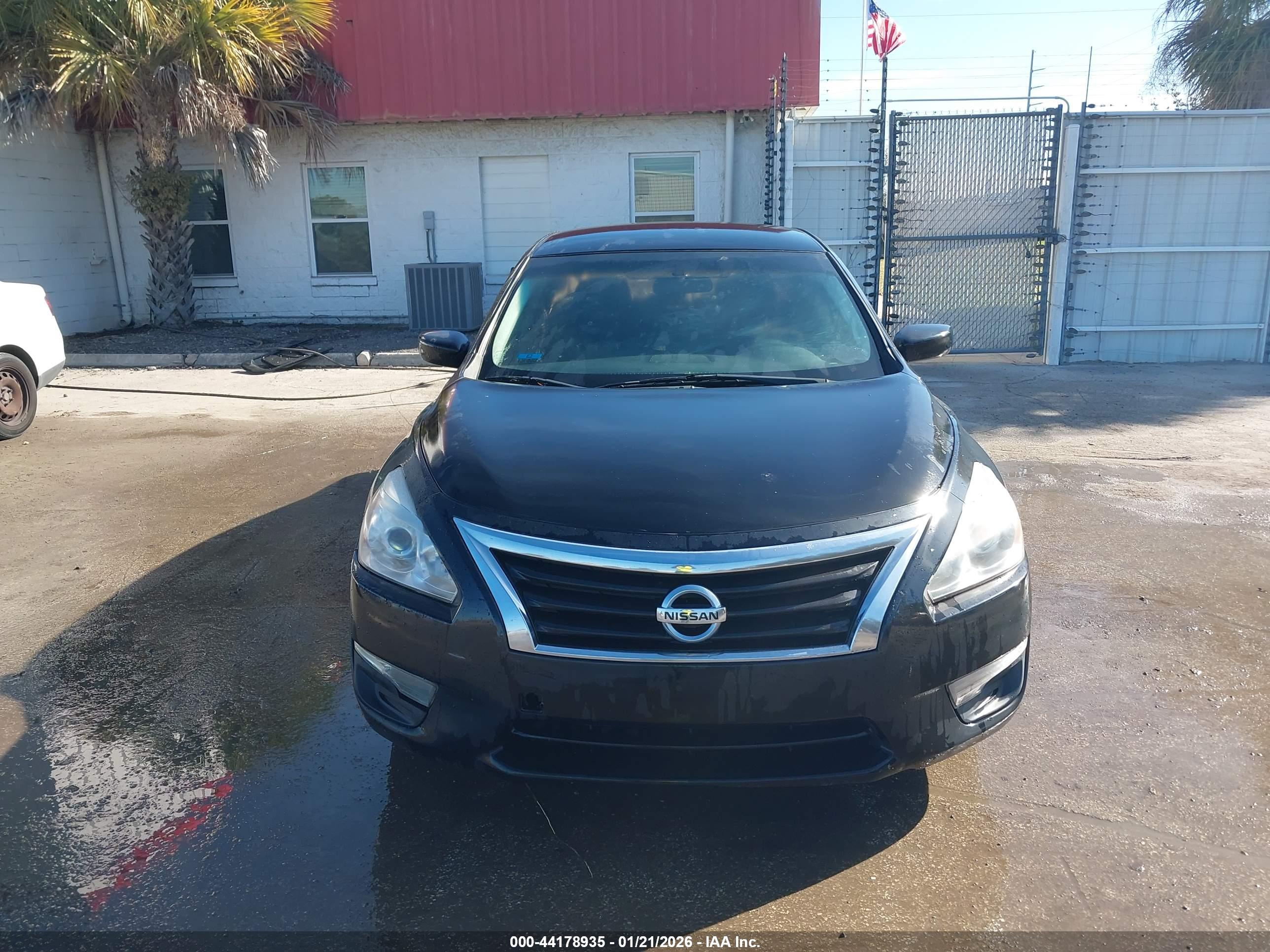 NISSAN ALTIMA image 6