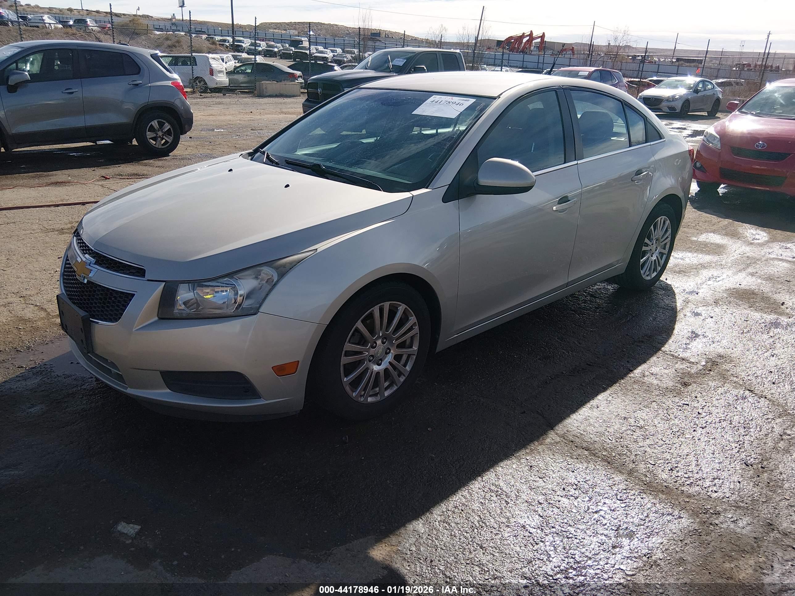 CHEVROLET CRUZE image 2