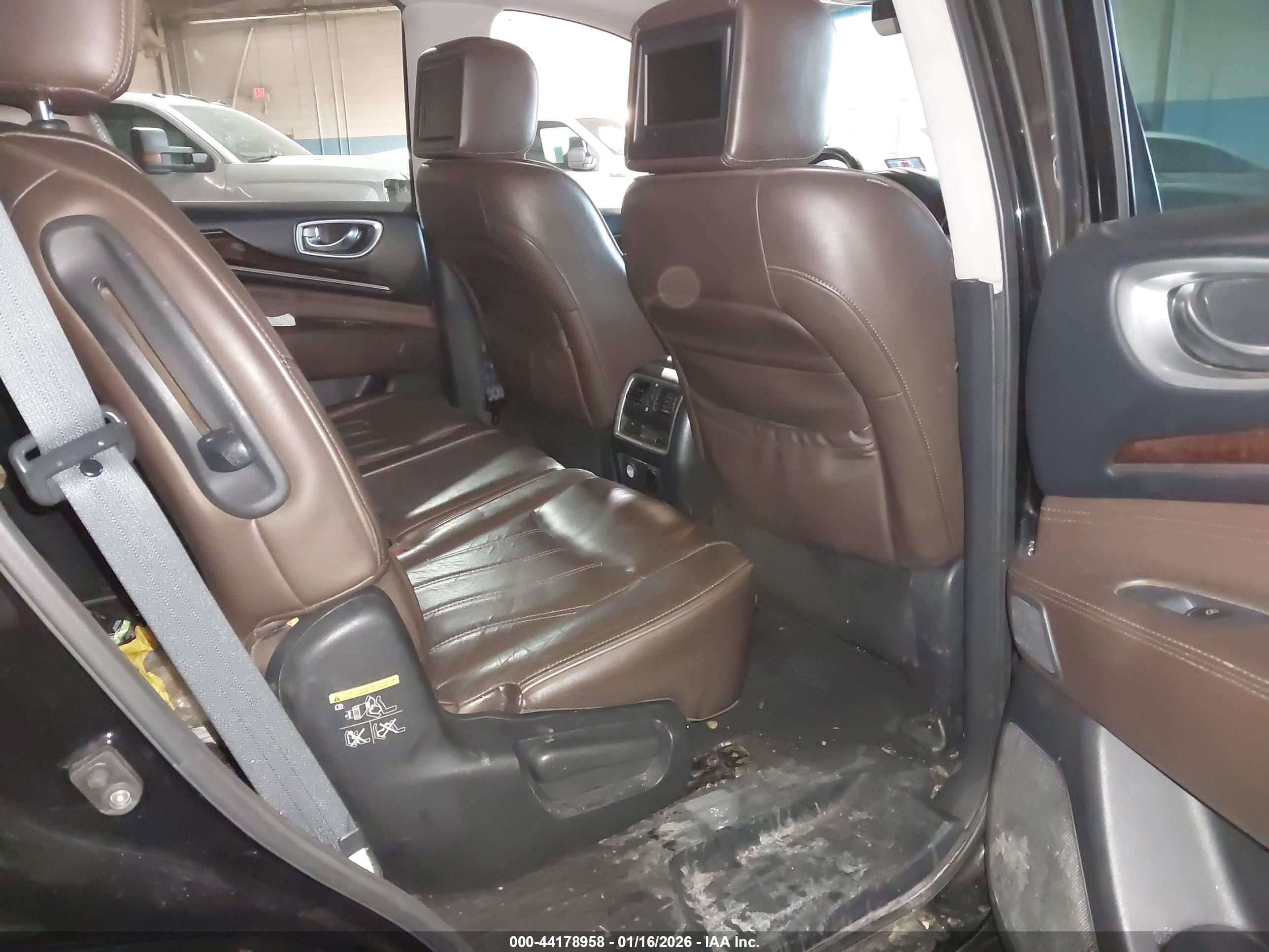 INFINITI QX60 image 8