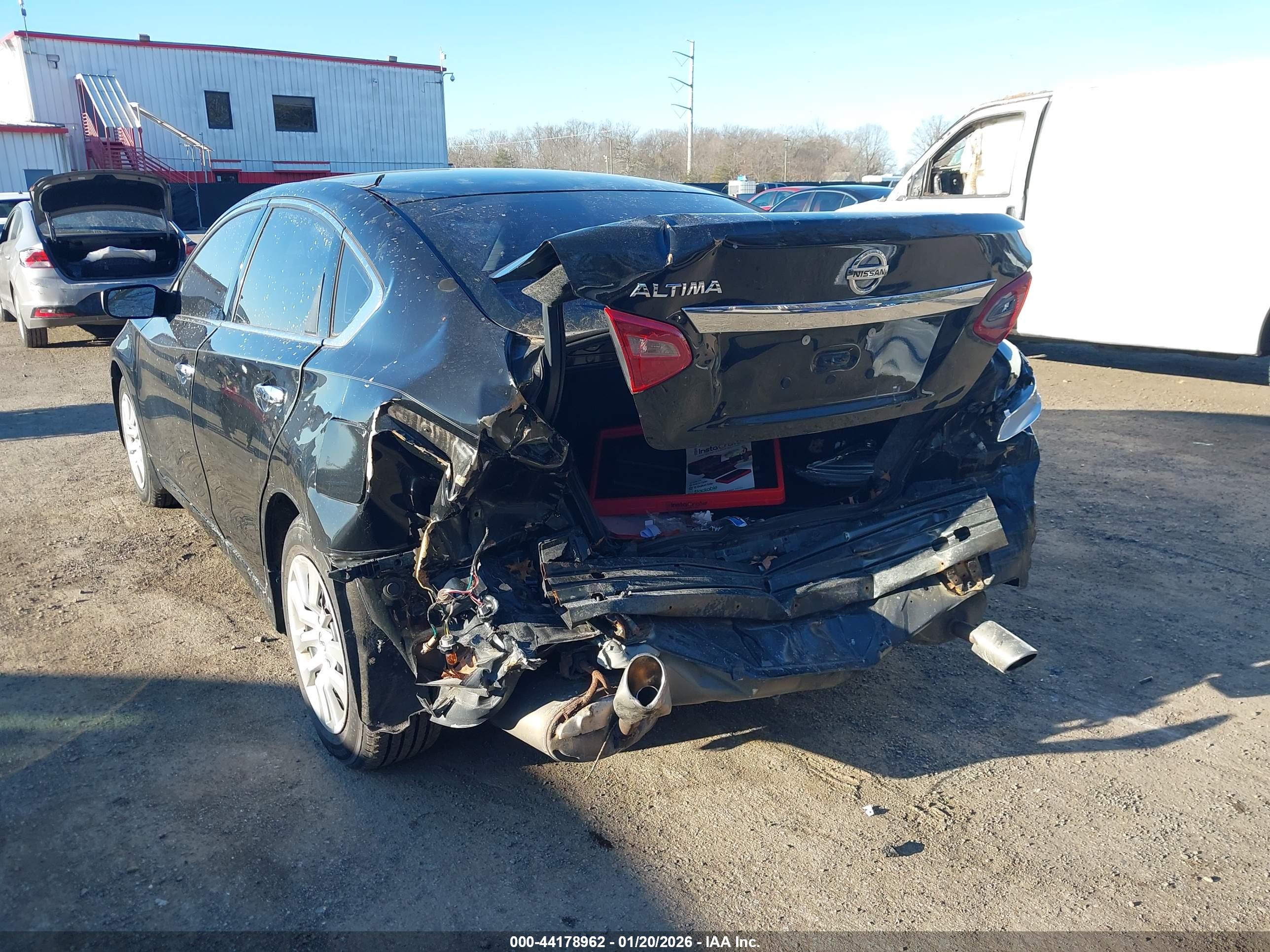NISSAN ALTIMA image 6
