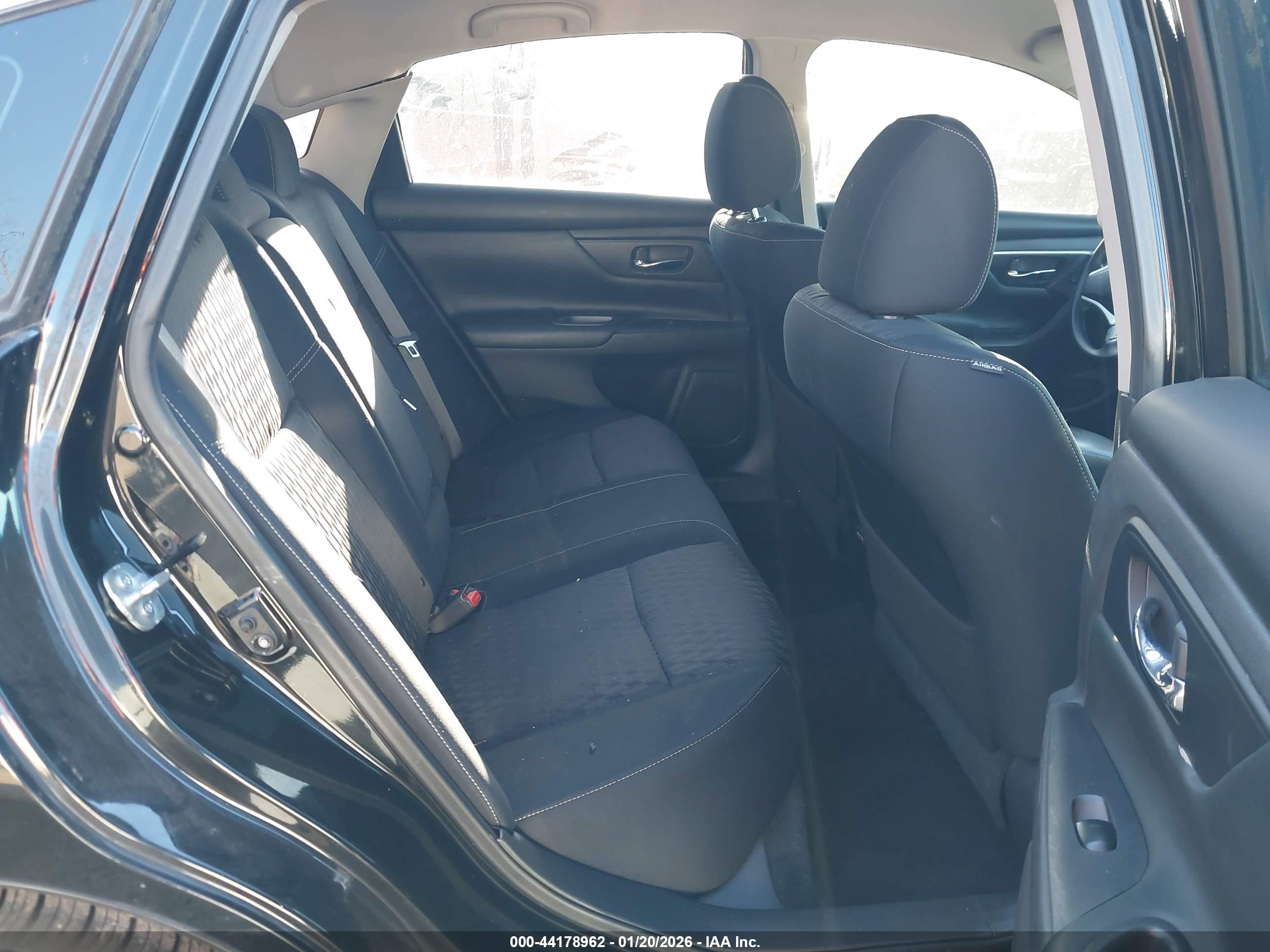 NISSAN ALTIMA image 8