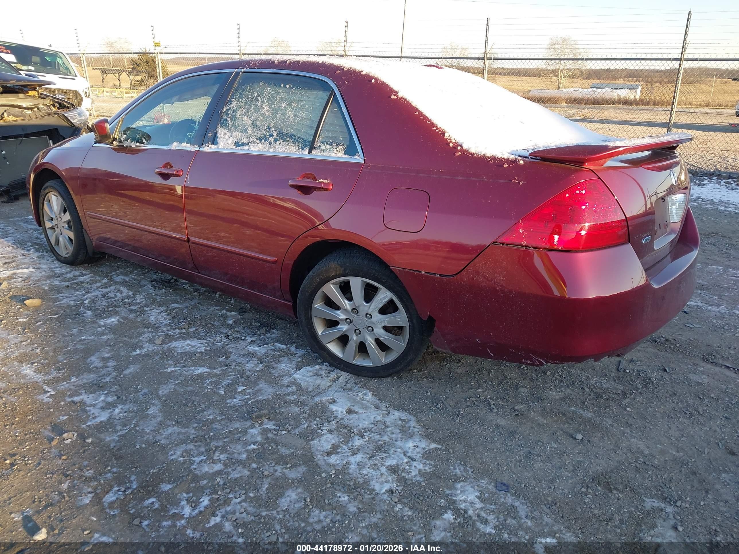HONDA ACCORD image 3