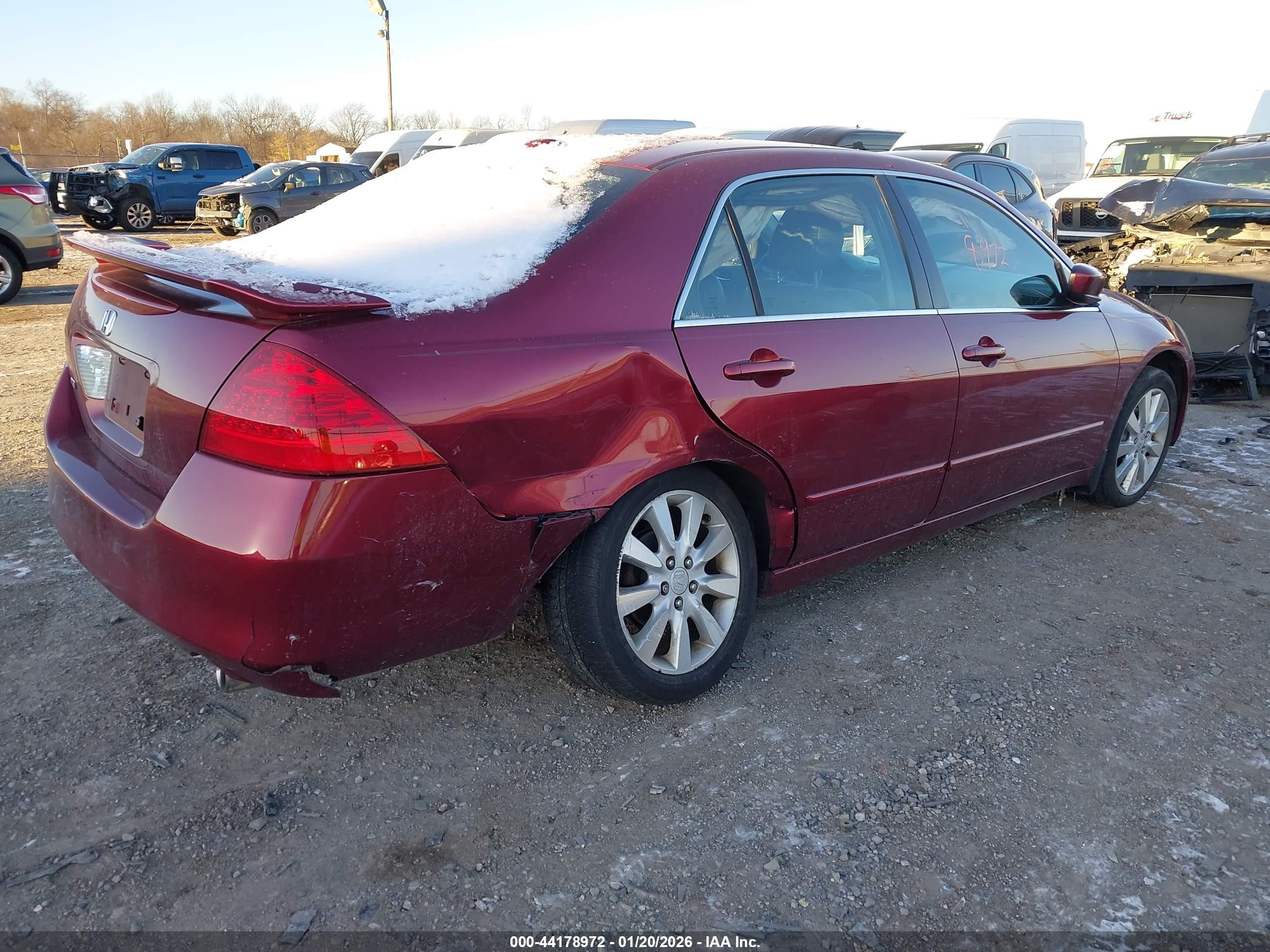 HONDA ACCORD image 4