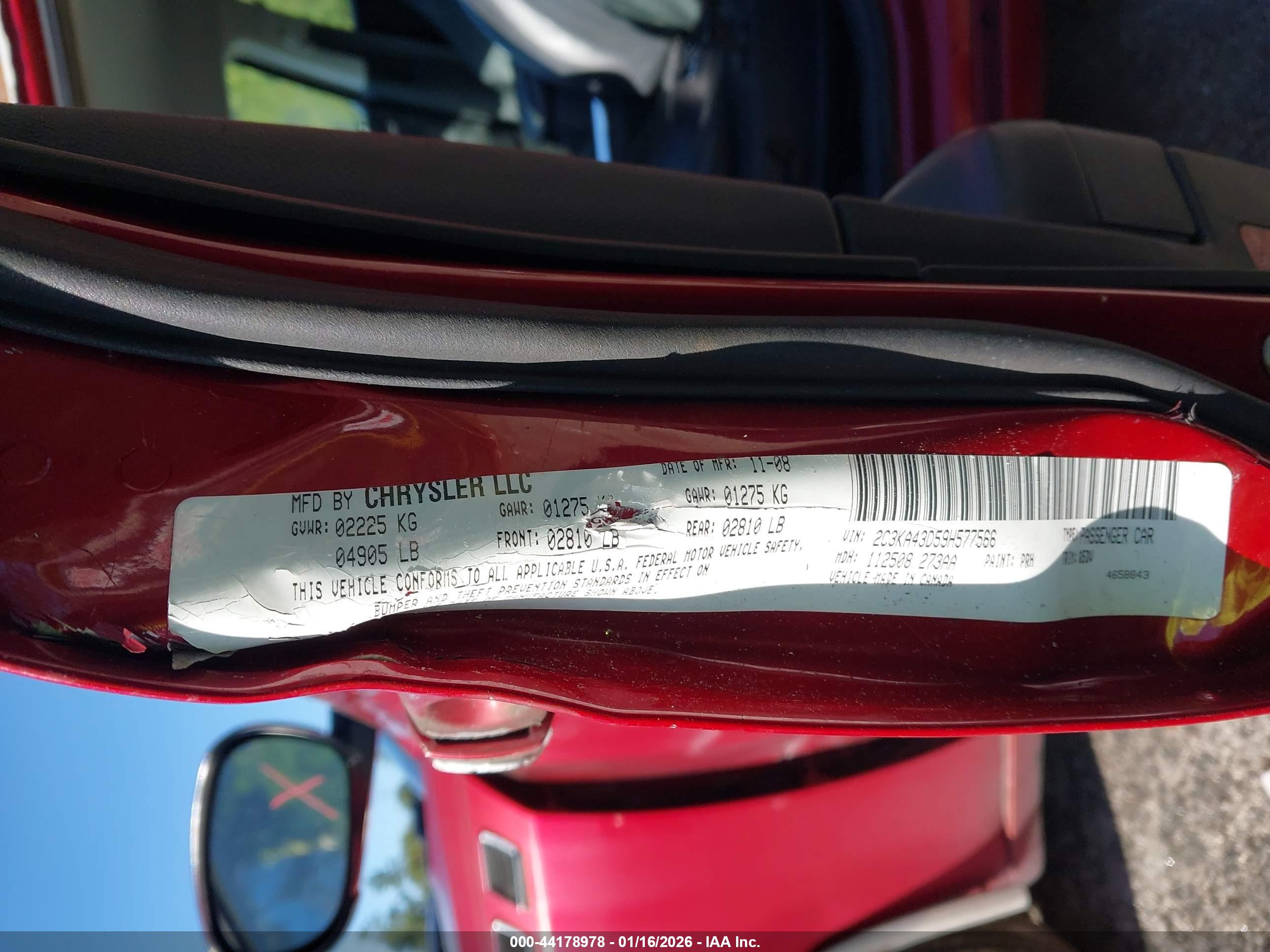 CHRYSLER 300 image 9