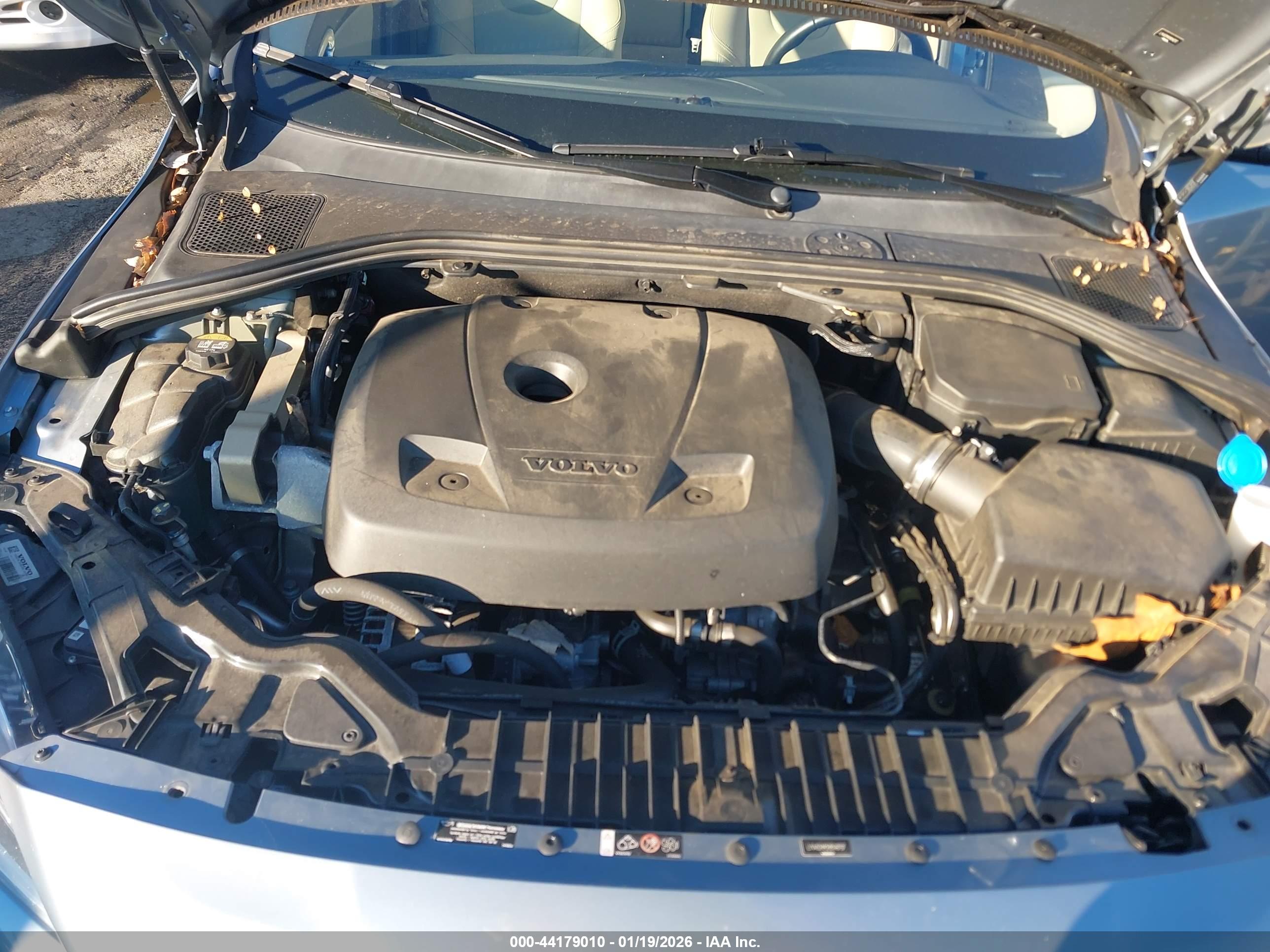 VOLVO S60 image 10
