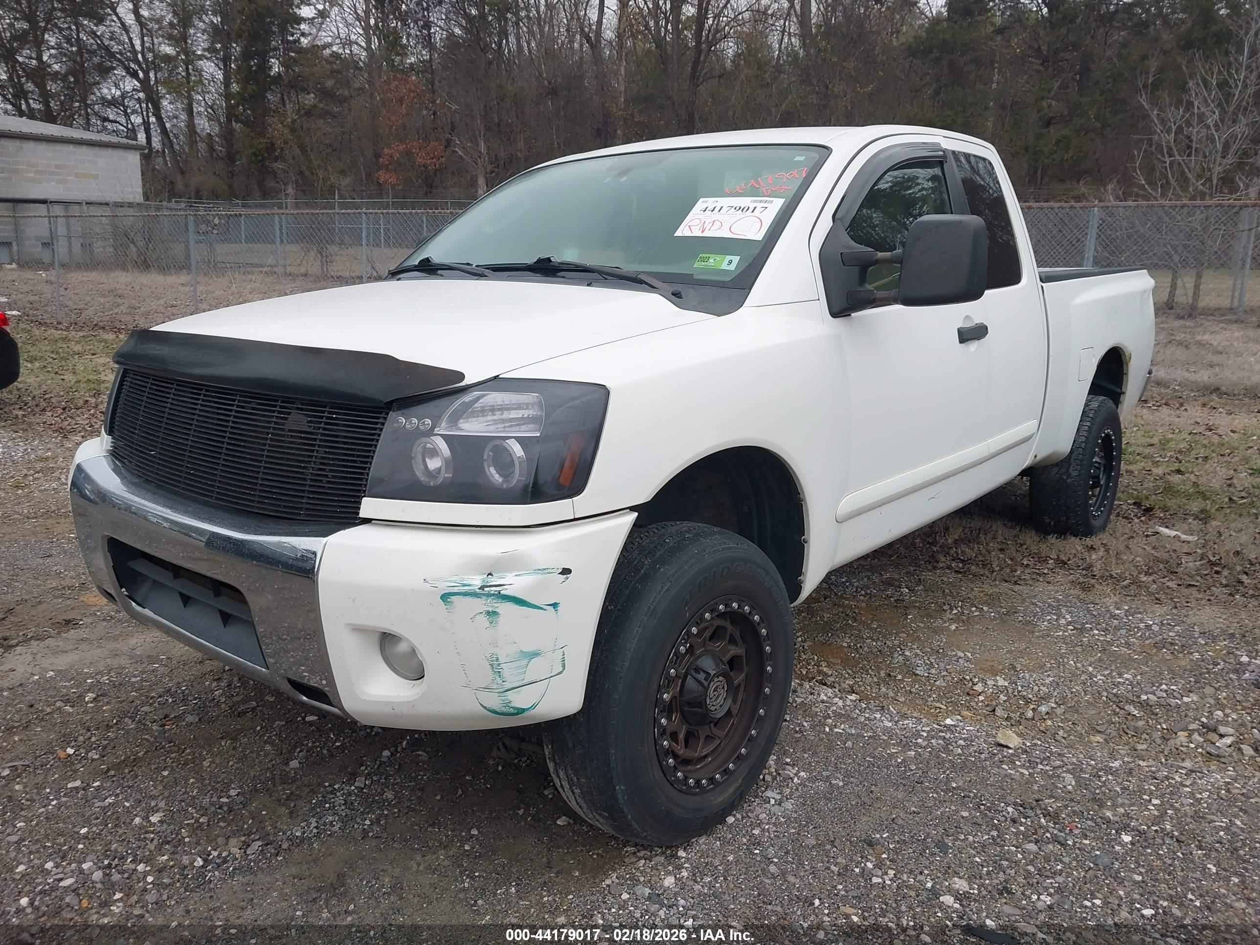 NISSAN TITAN image 2