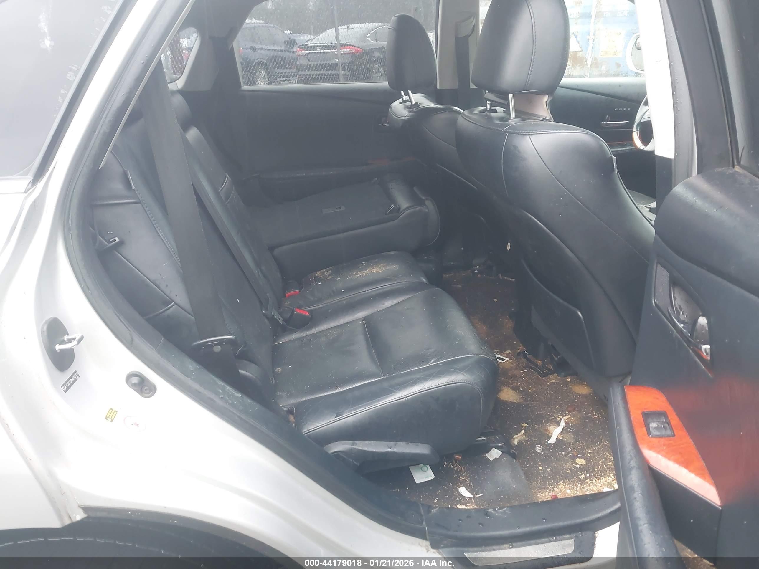 LEXUS RX image 8