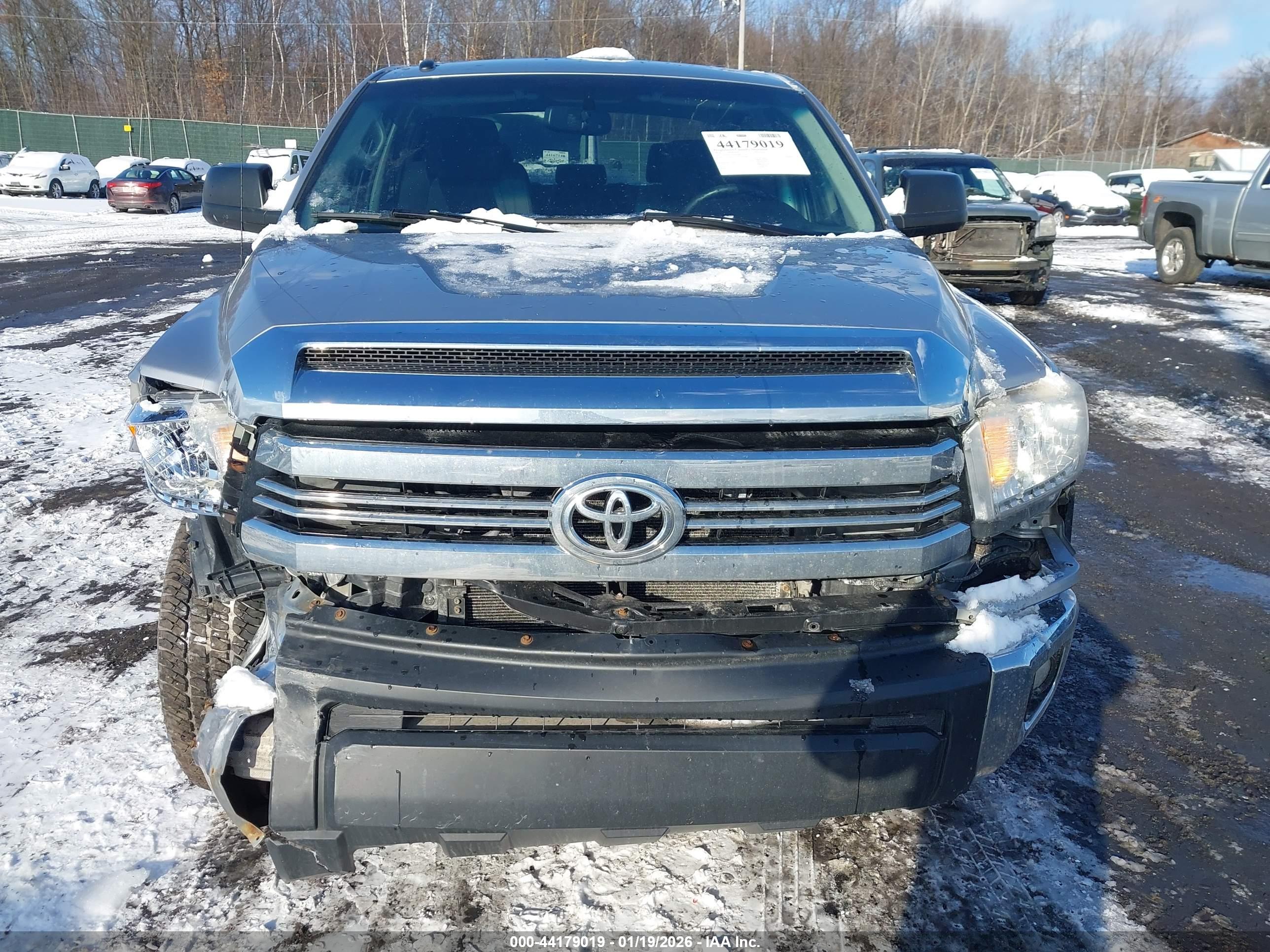 TOYOTA TUNDRA image 6