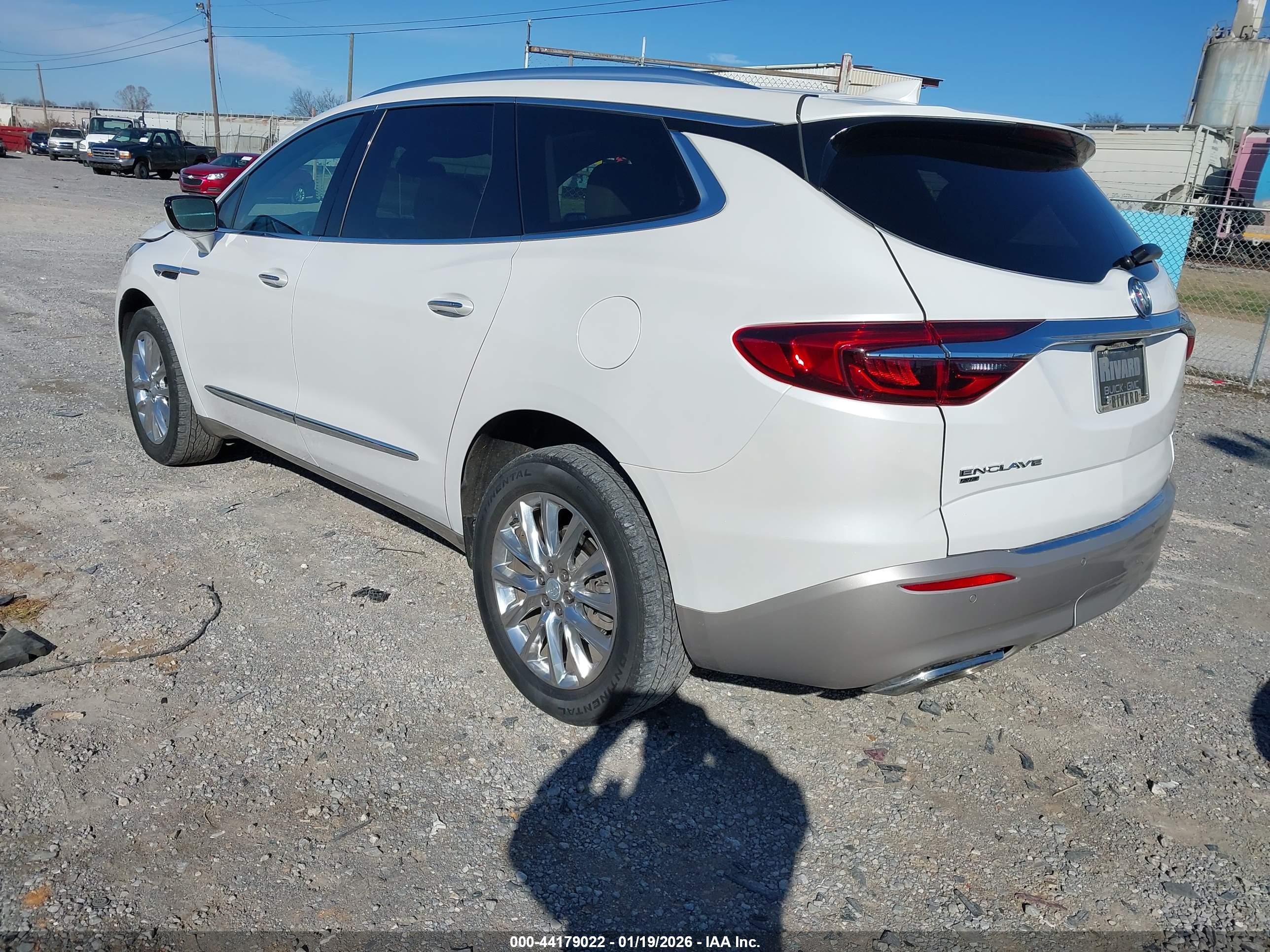 BUICK ENCLAVE image 3