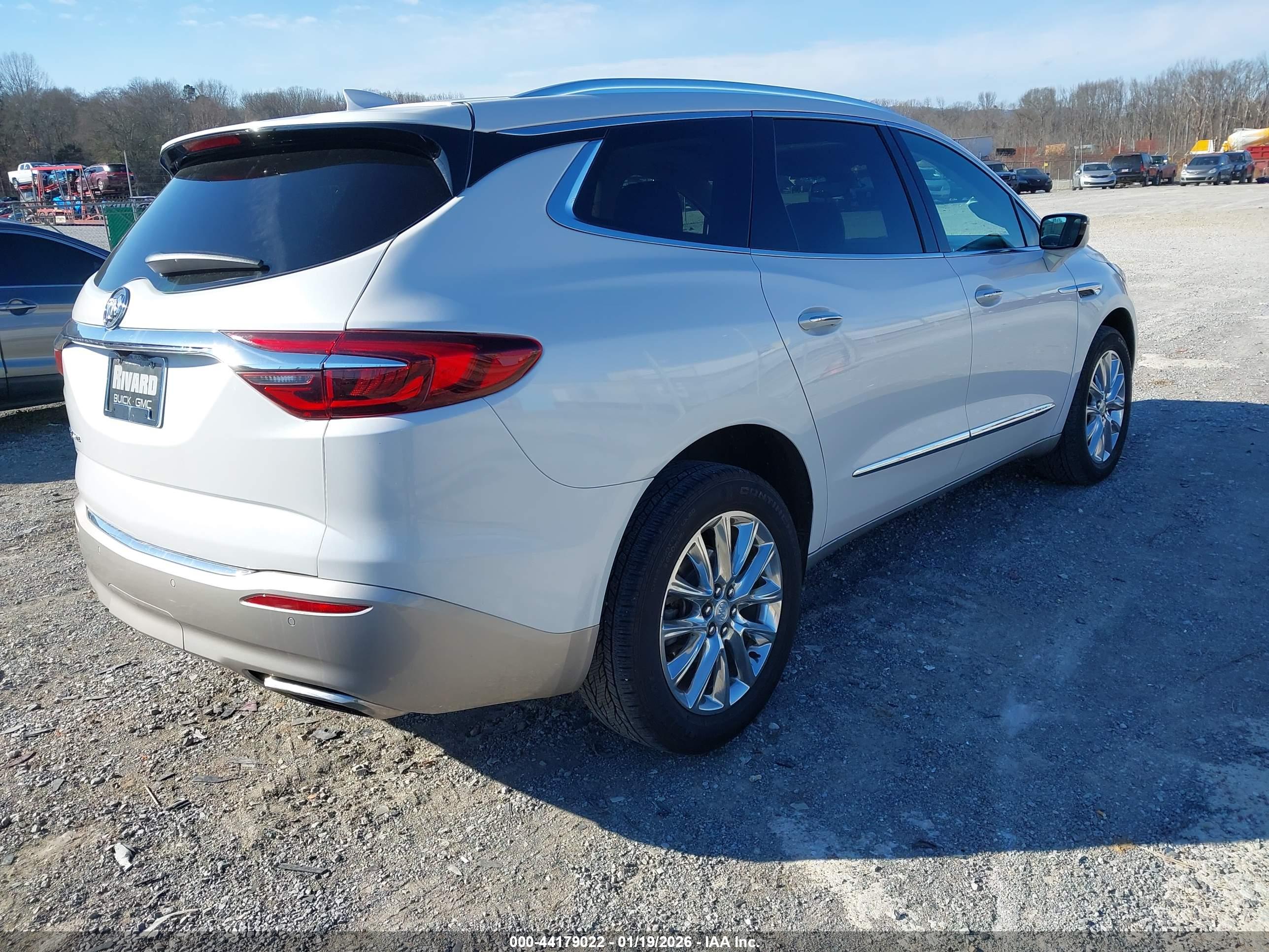 BUICK ENCLAVE image 4