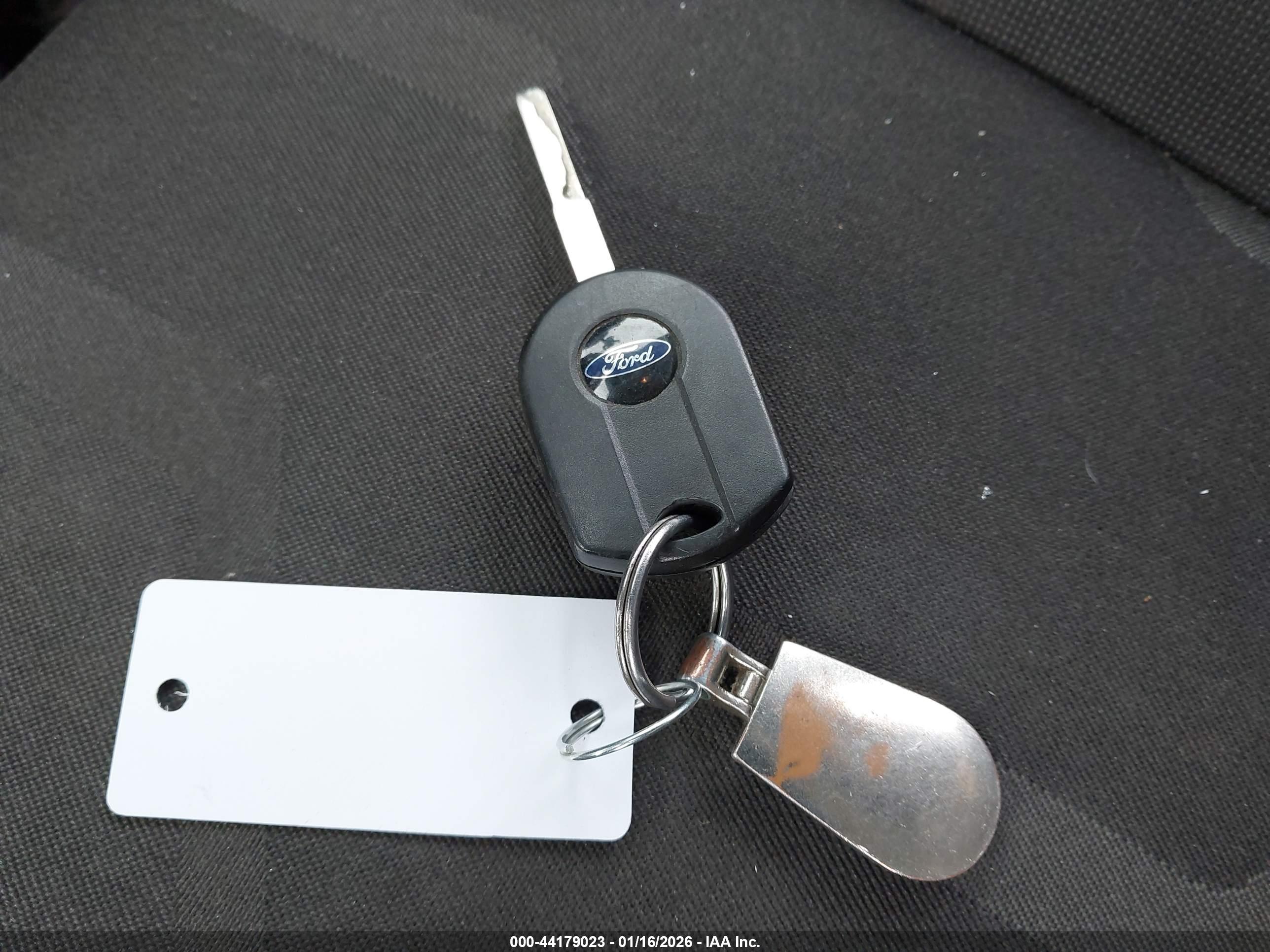 FORD TRANSIT image 11